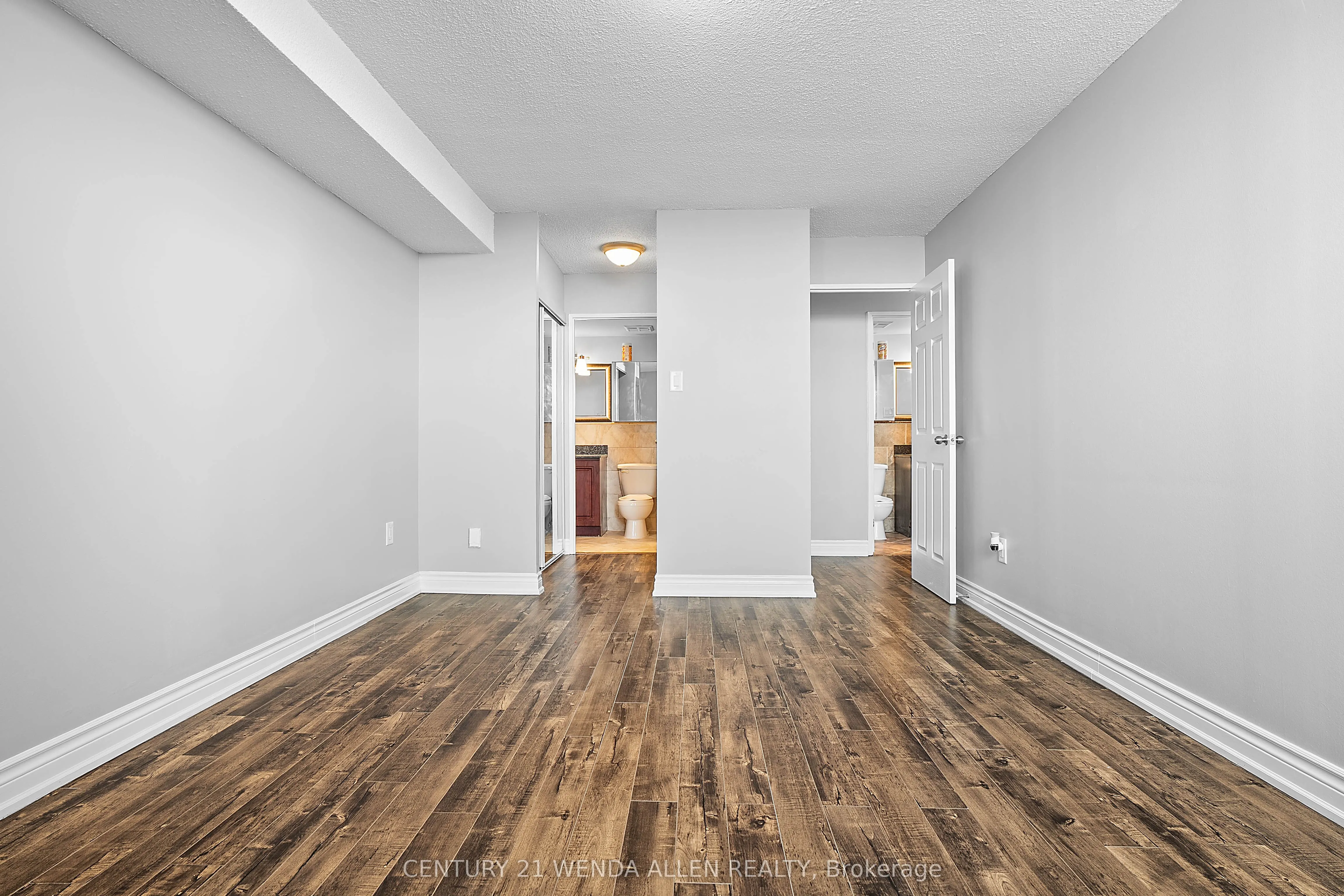 100 Wingarden Court, #1507