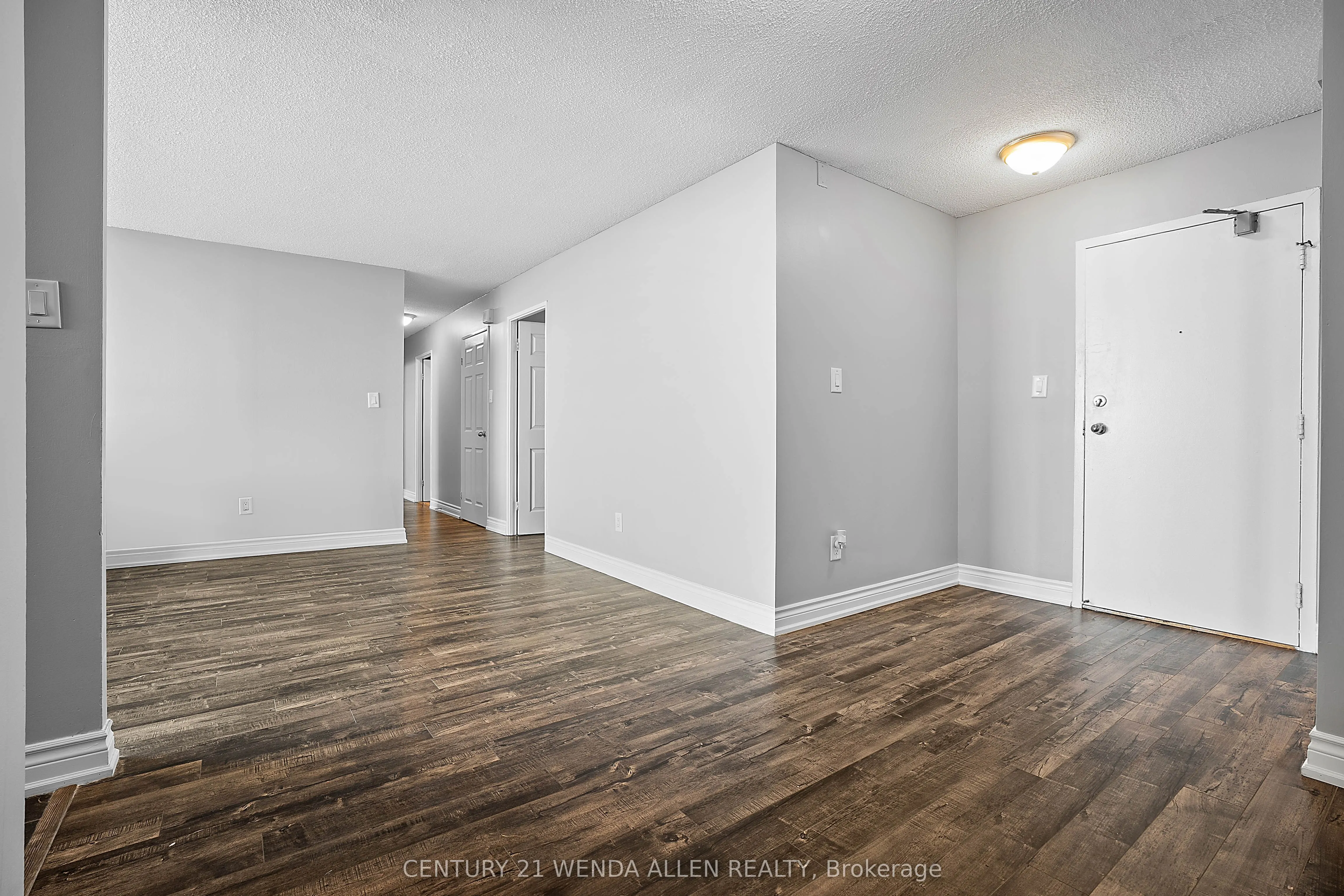 100 Wingarden Court, #1507
