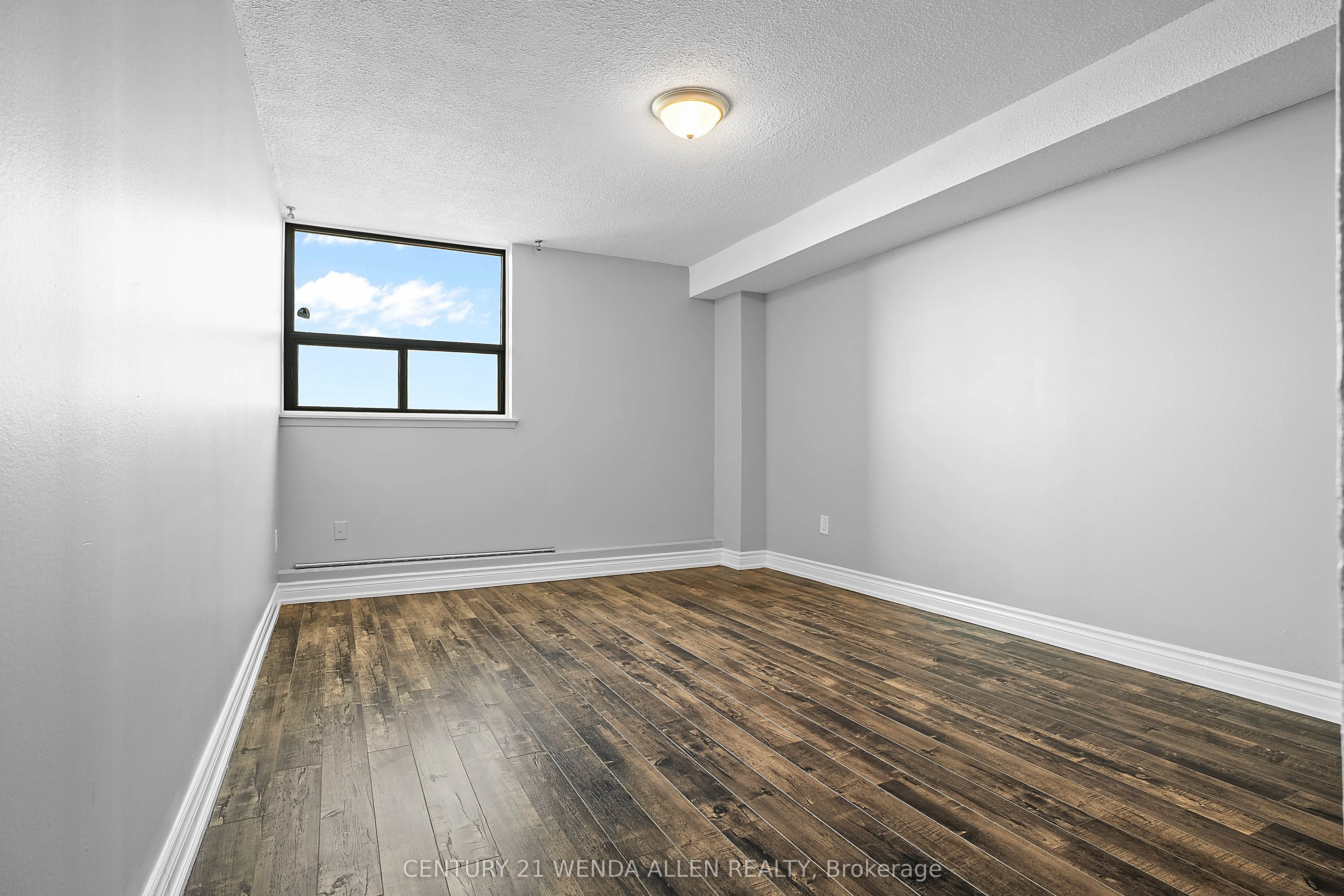 100 Wingarden Court, #1507