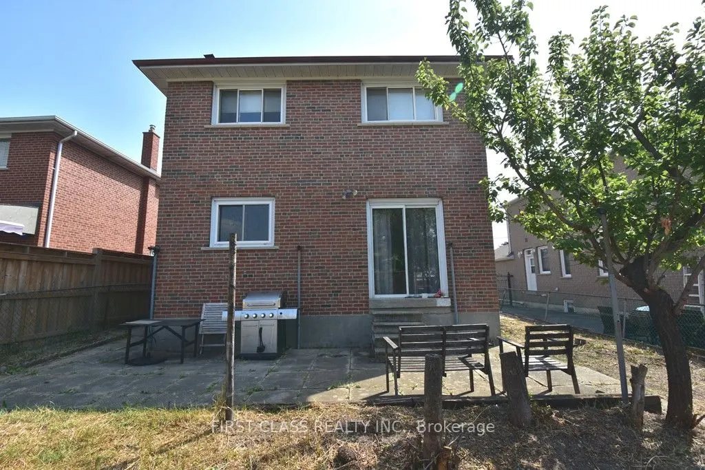 82 Gooderham Drive