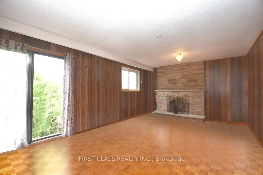 82 Gooderham Drive