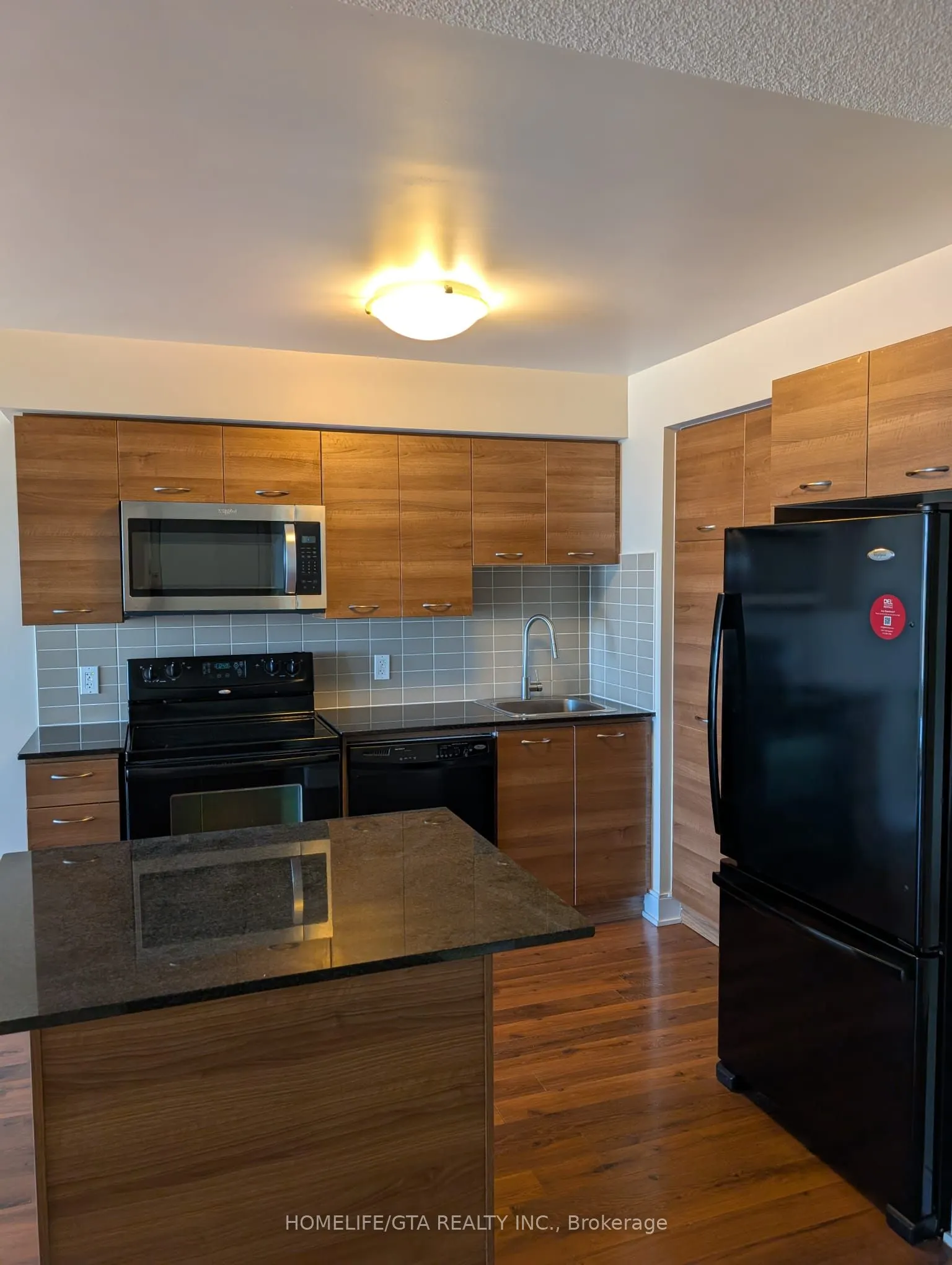 125 Village Green Square, #1002