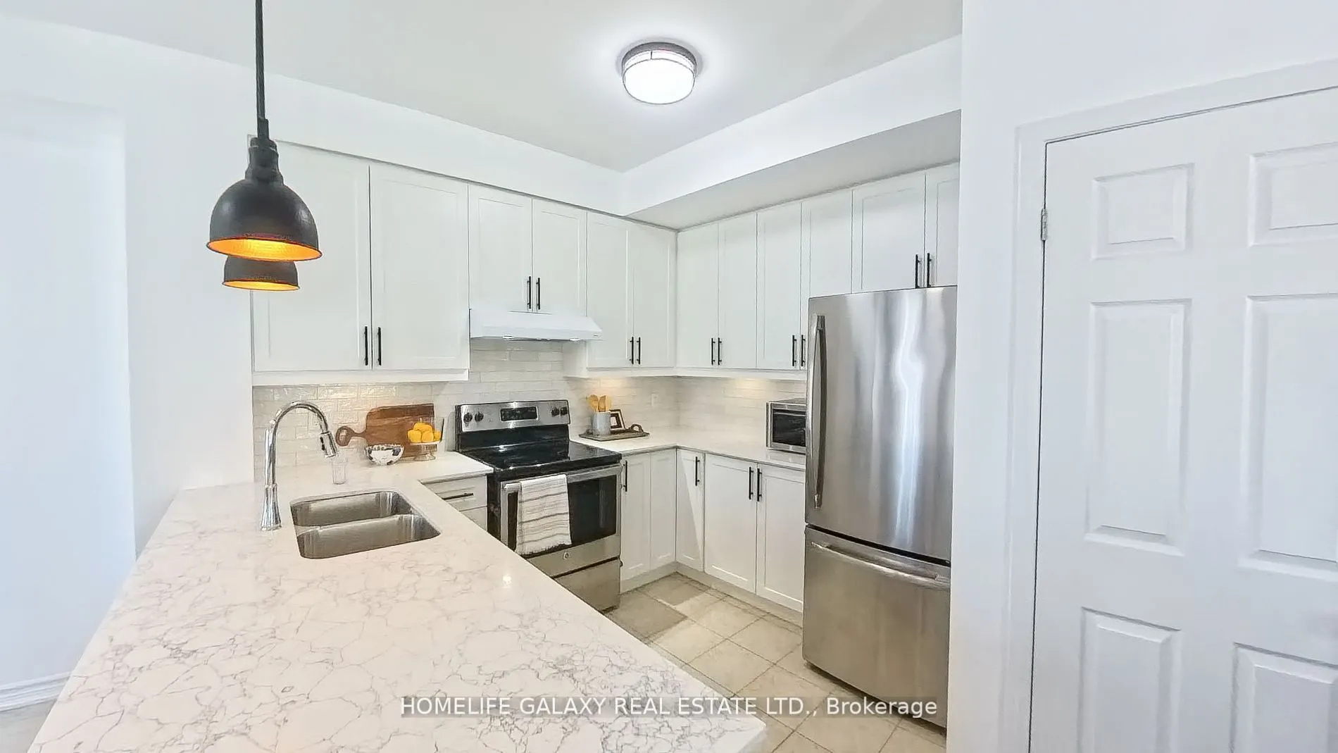 1050 Elton Way, #8