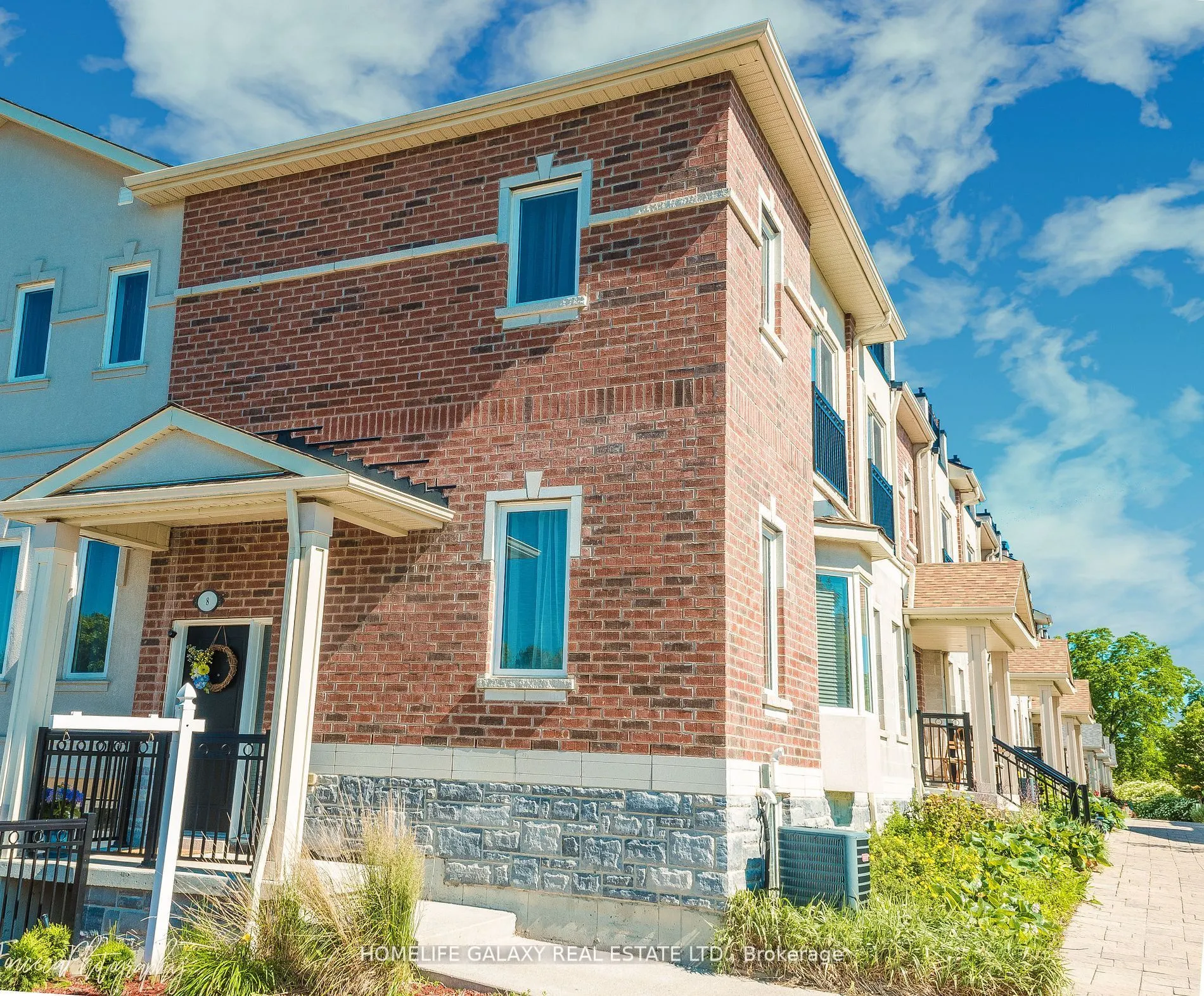 1050 Elton Way, #8