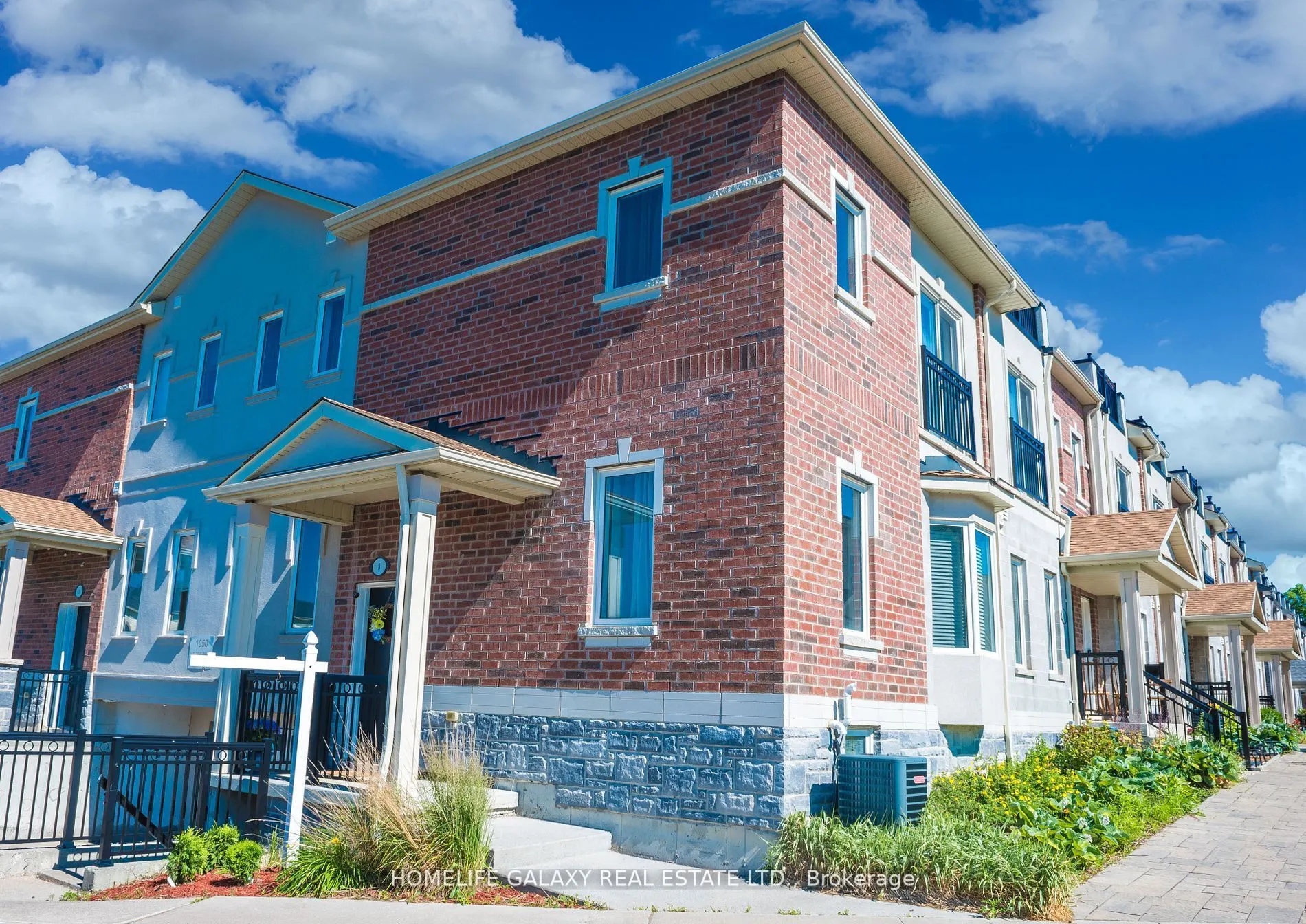1050 Elton Way, #8