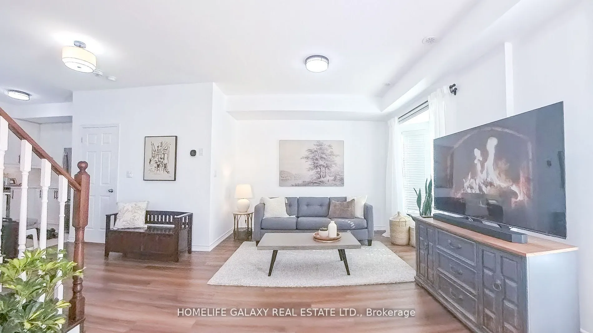 1050 Elton Way, #8