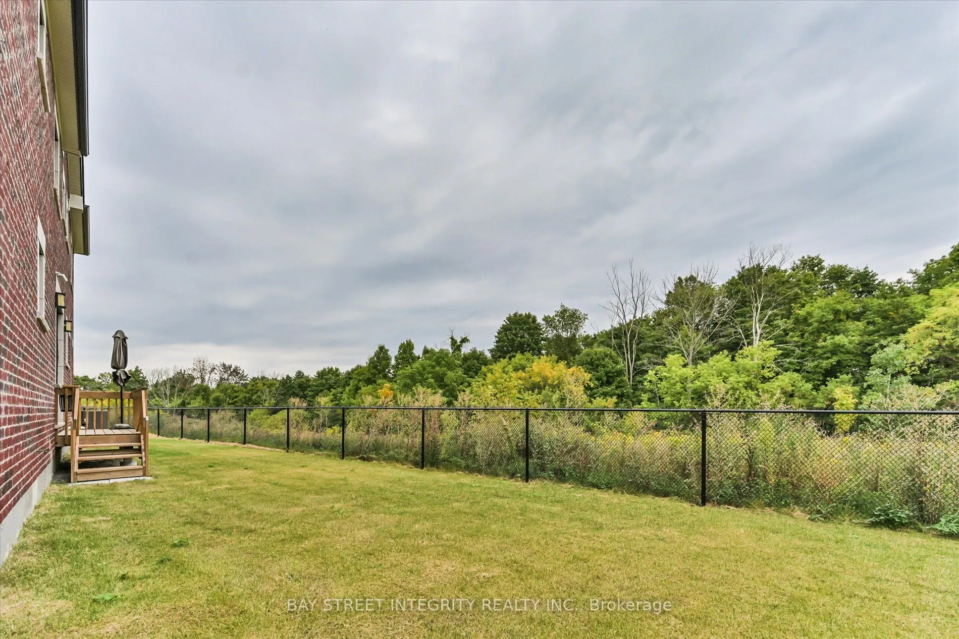 1553 Honey Locust Place
