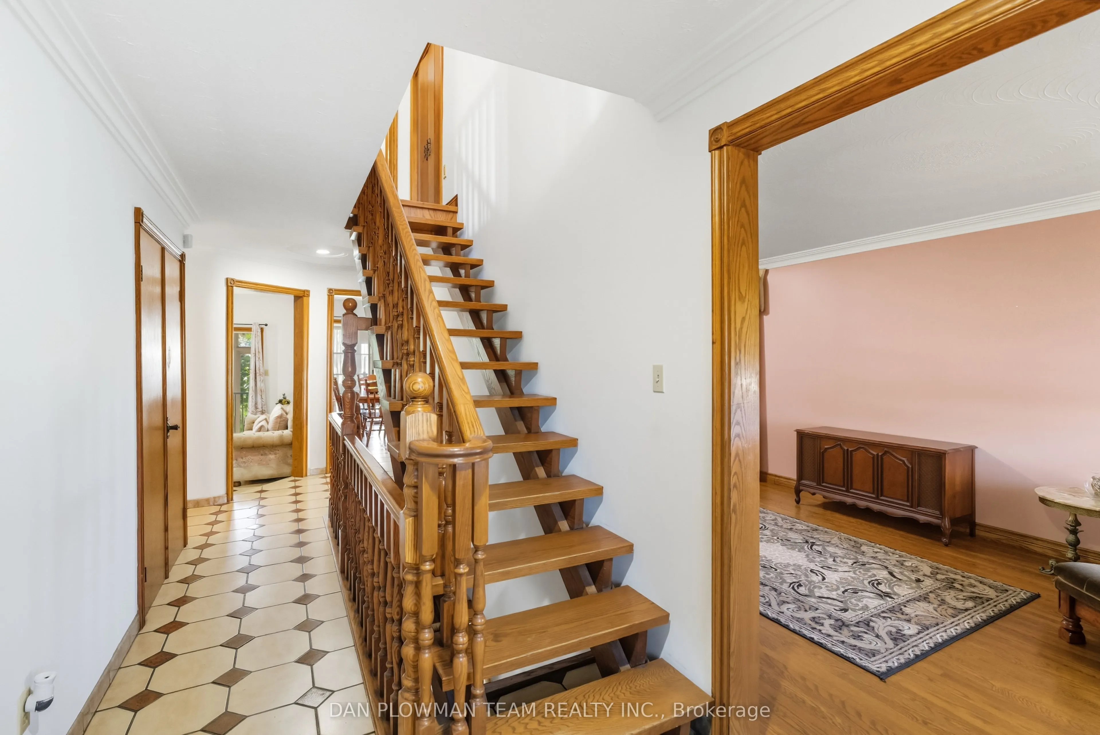 292 Gibbons Street