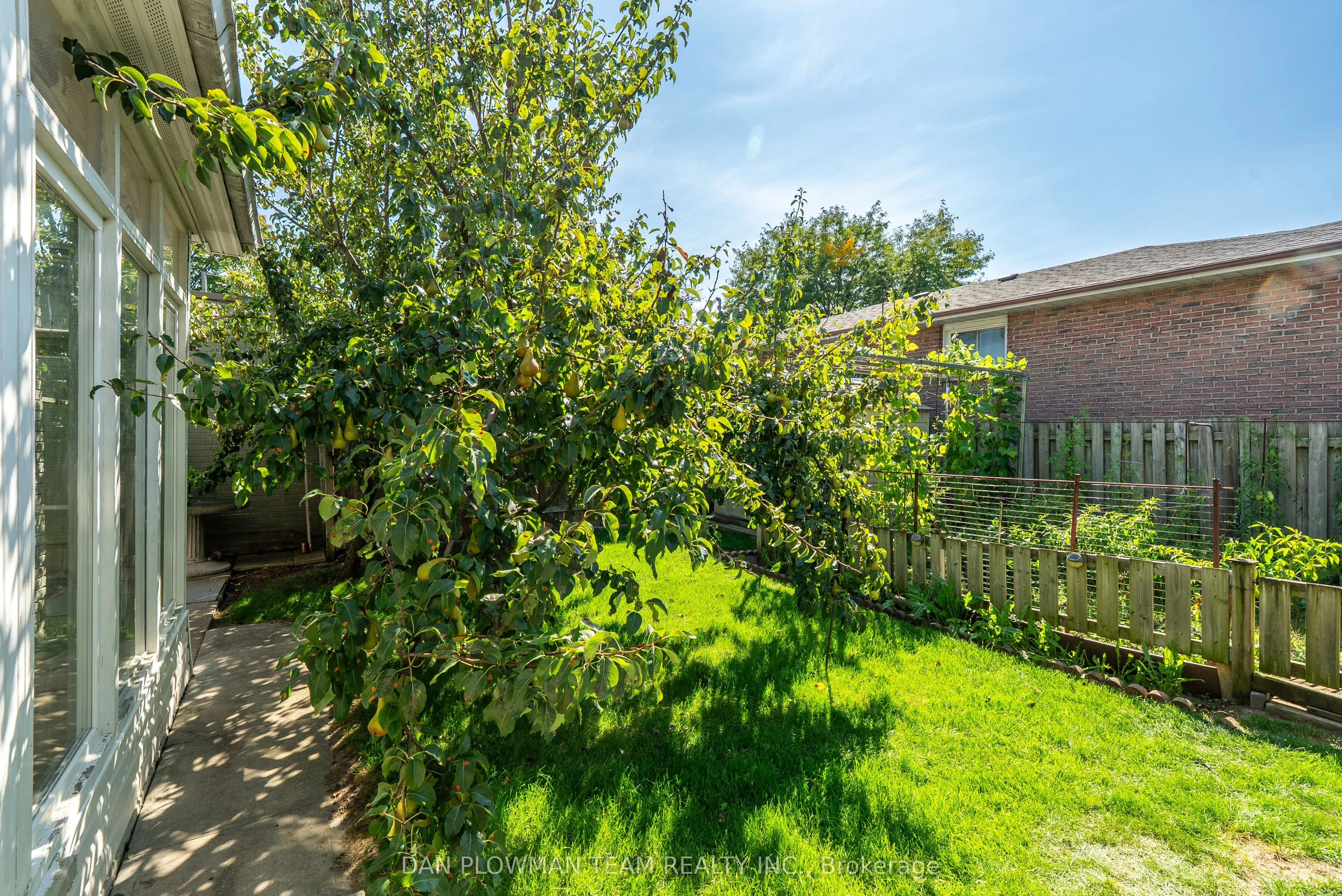 292 Gibbons Street