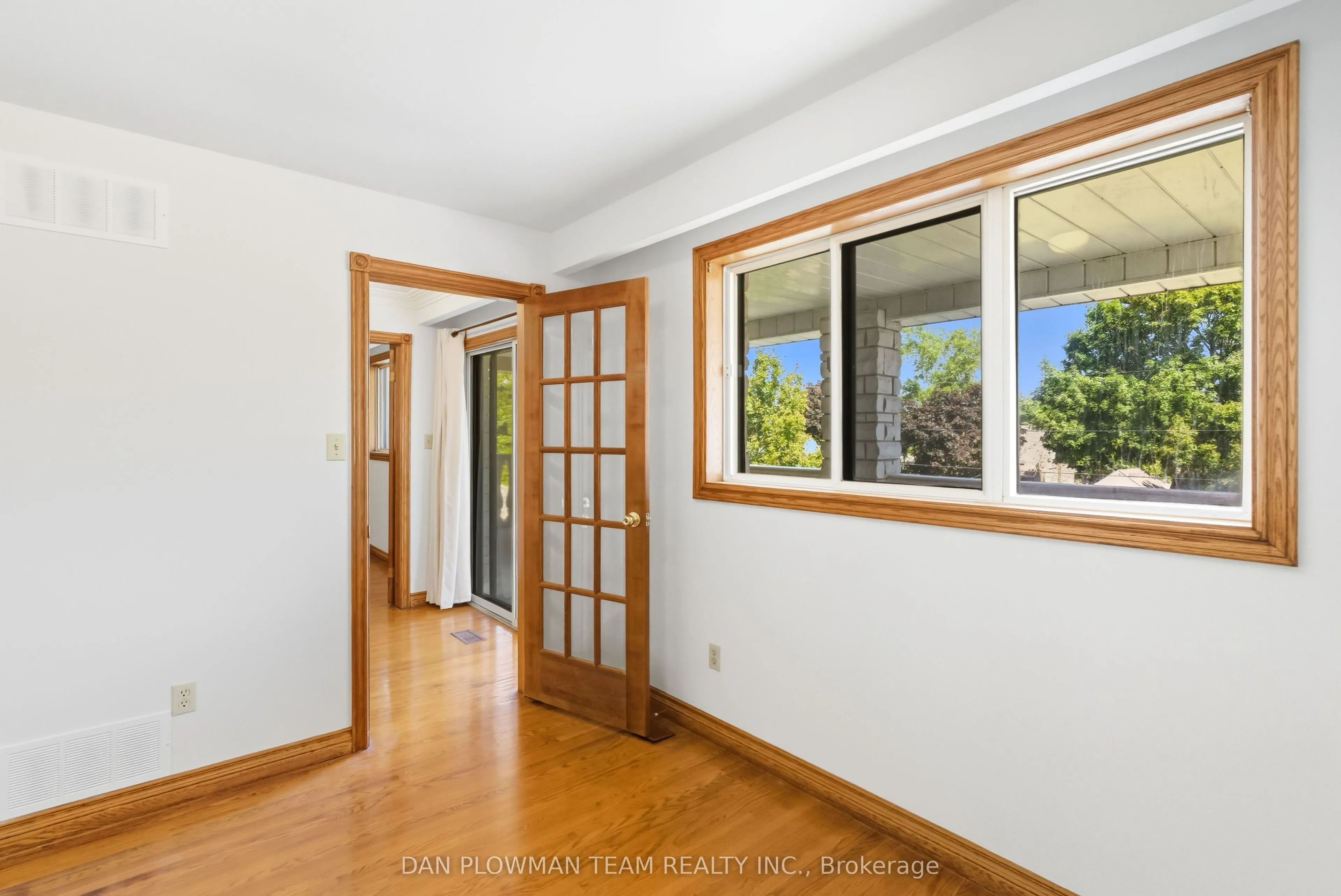 292 Gibbons Street
