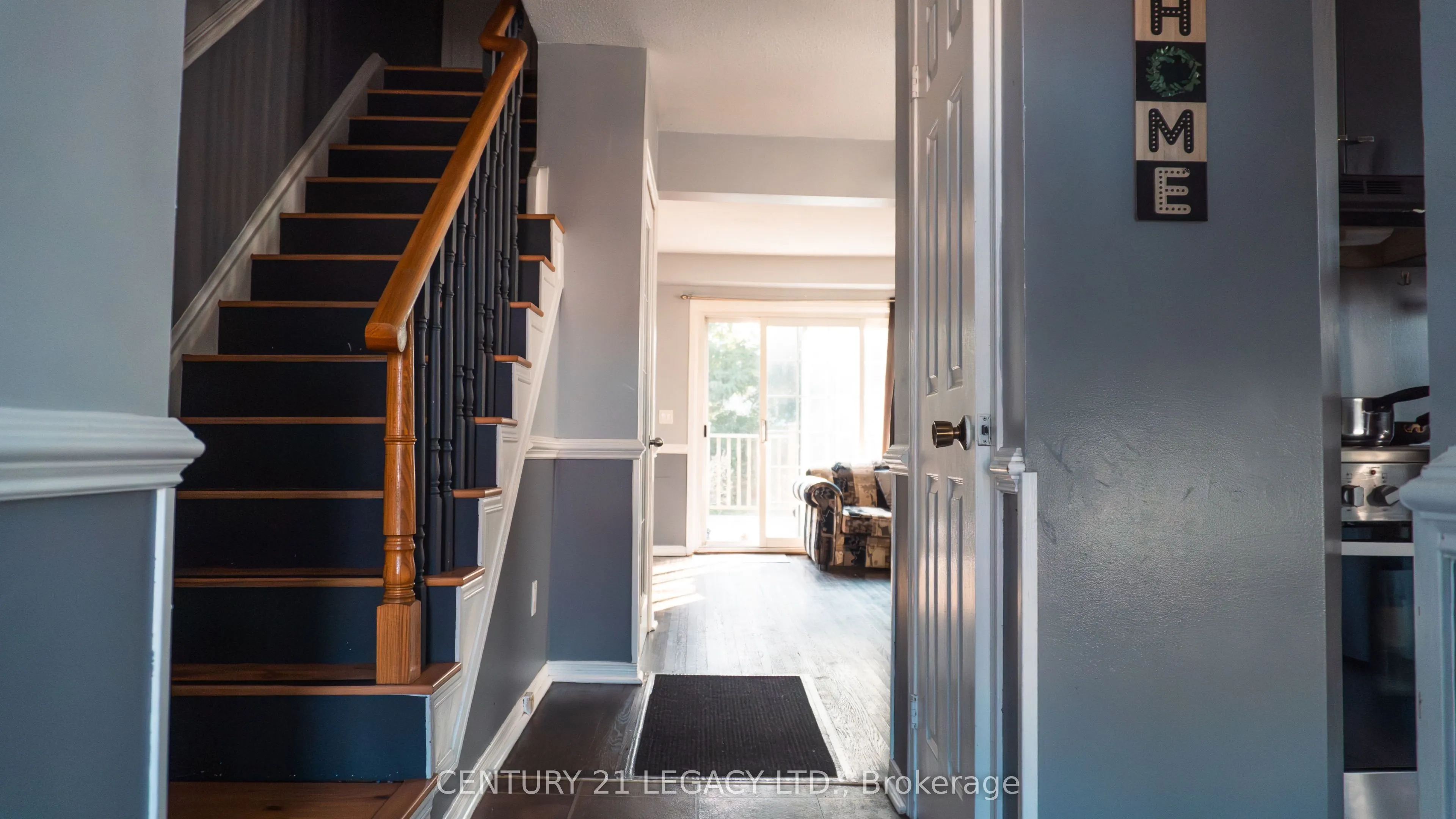 1544 Connery Crescent
