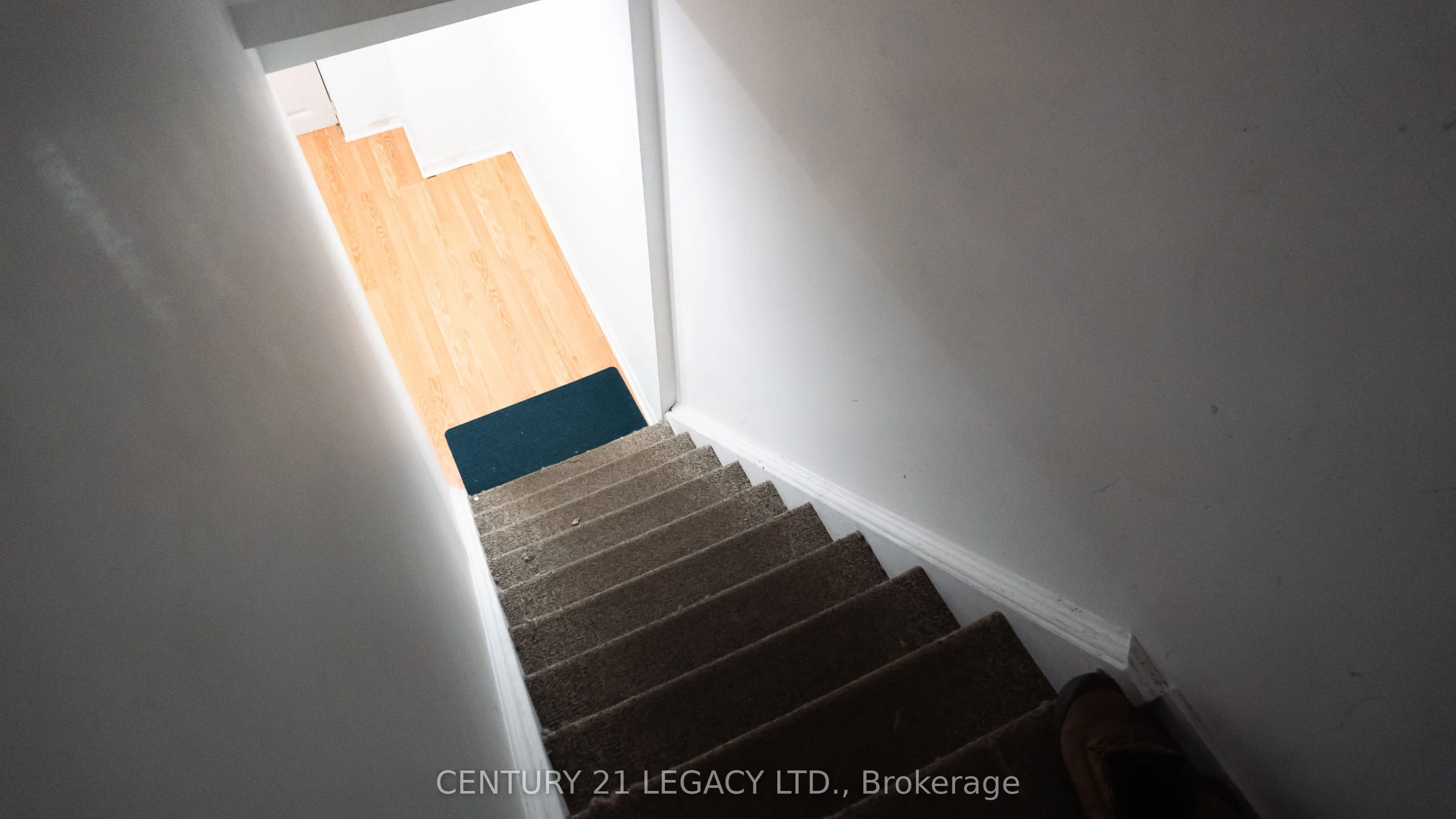 1544 Connery Crescent