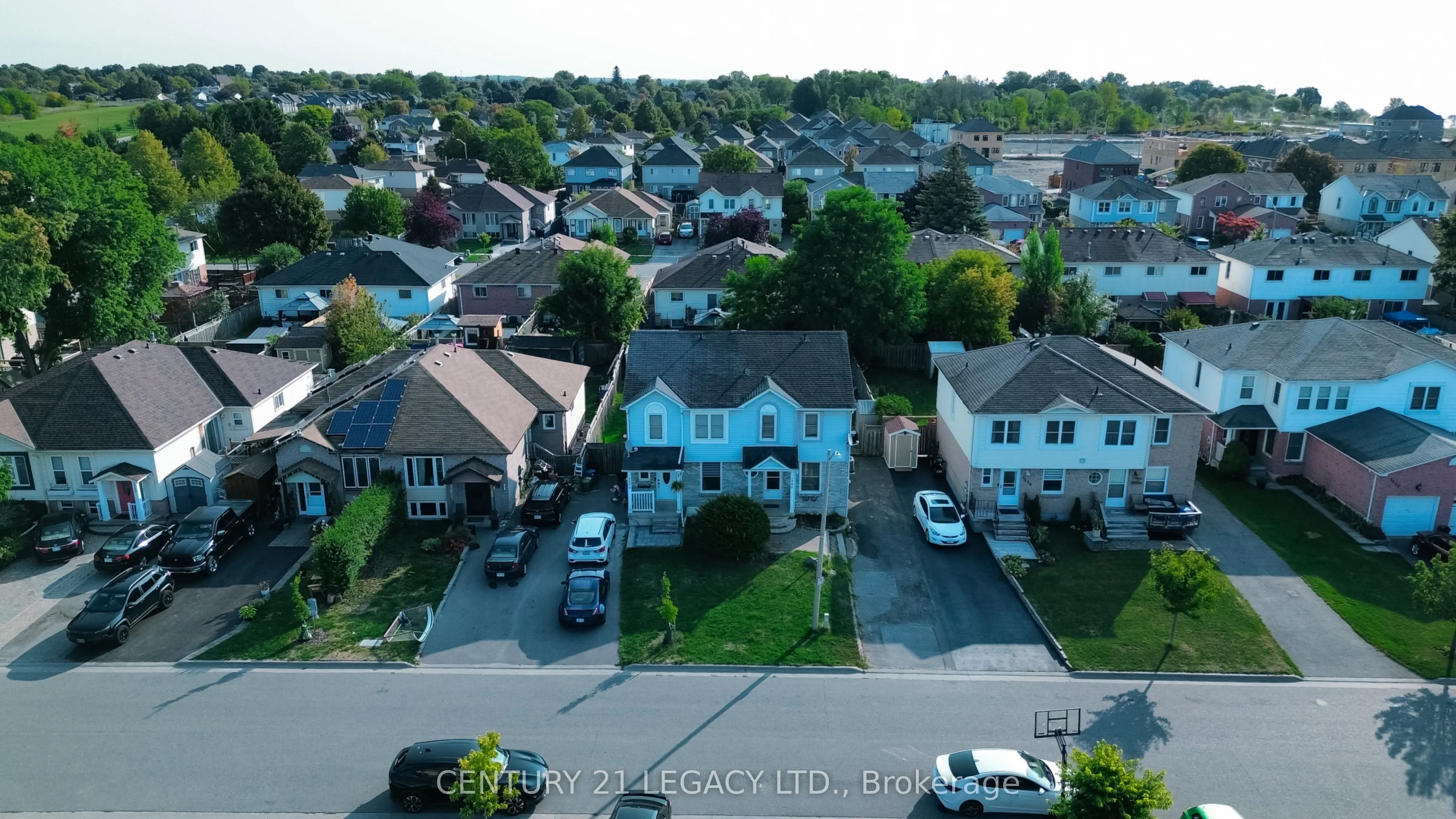 1544 Connery Crescent