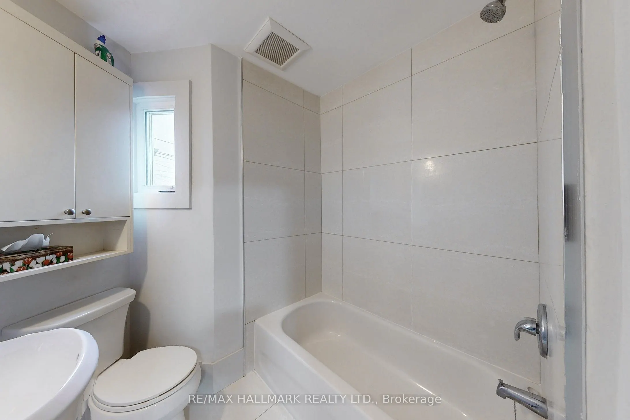 466 Danforth Avenue, #A