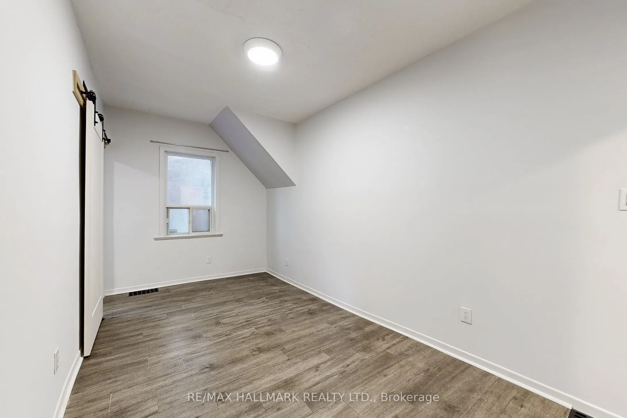 466 Danforth Avenue, #A