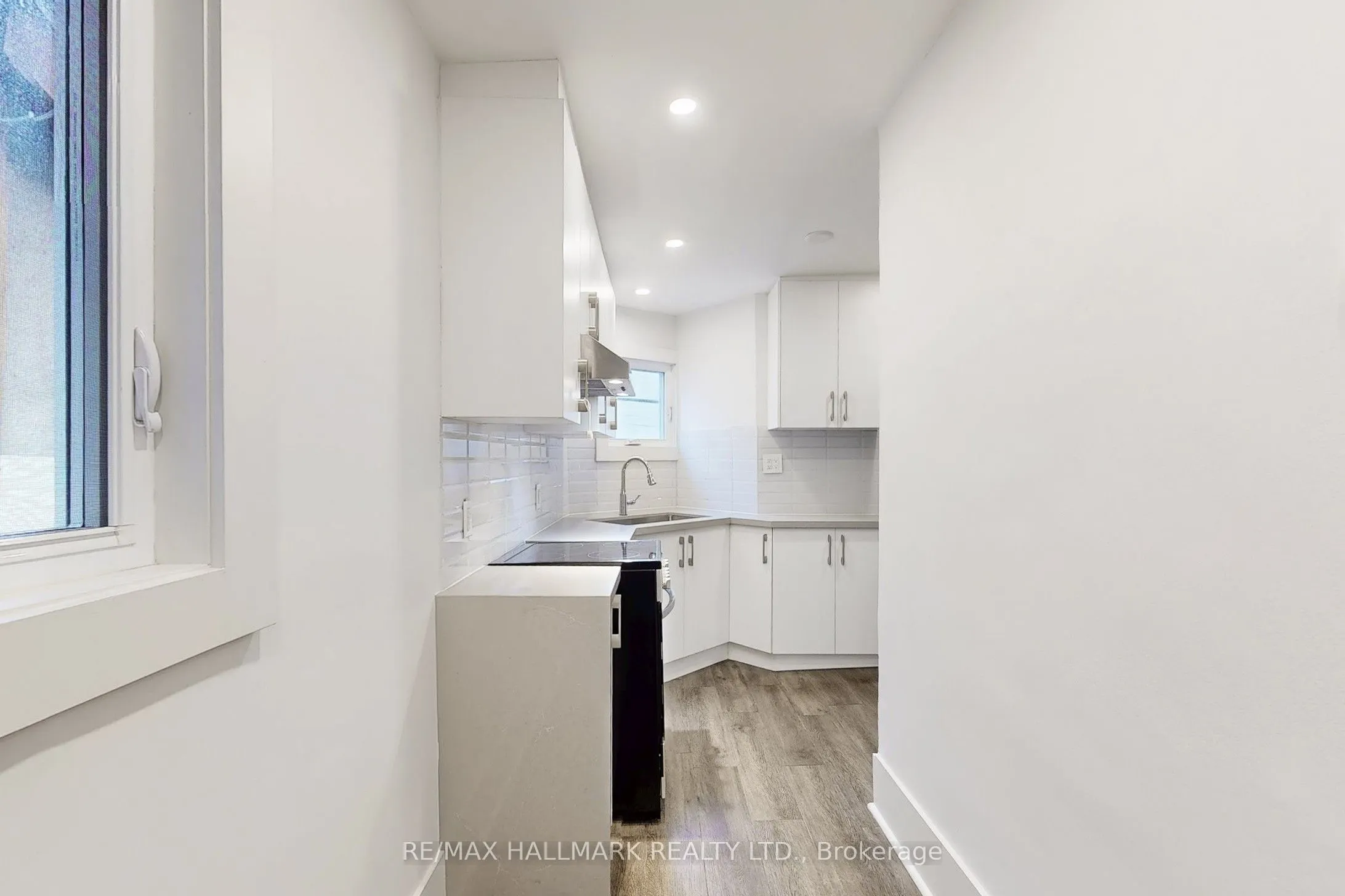 466 Danforth Avenue, #A