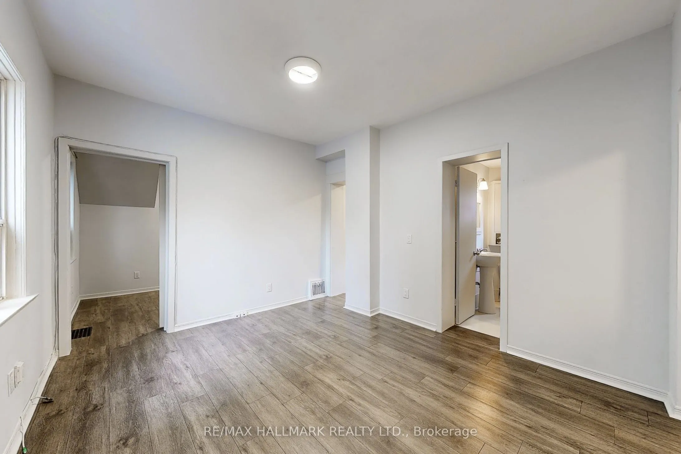 466 Danforth Avenue, #A