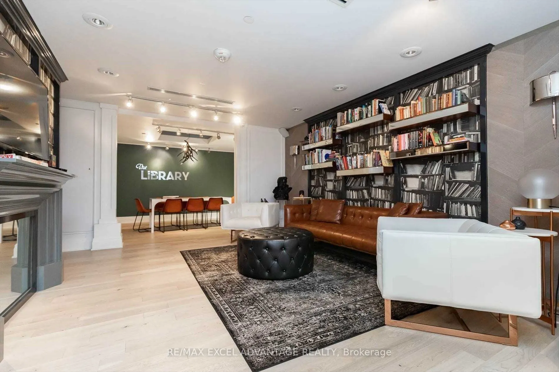 1190 Dundas Street E, #318