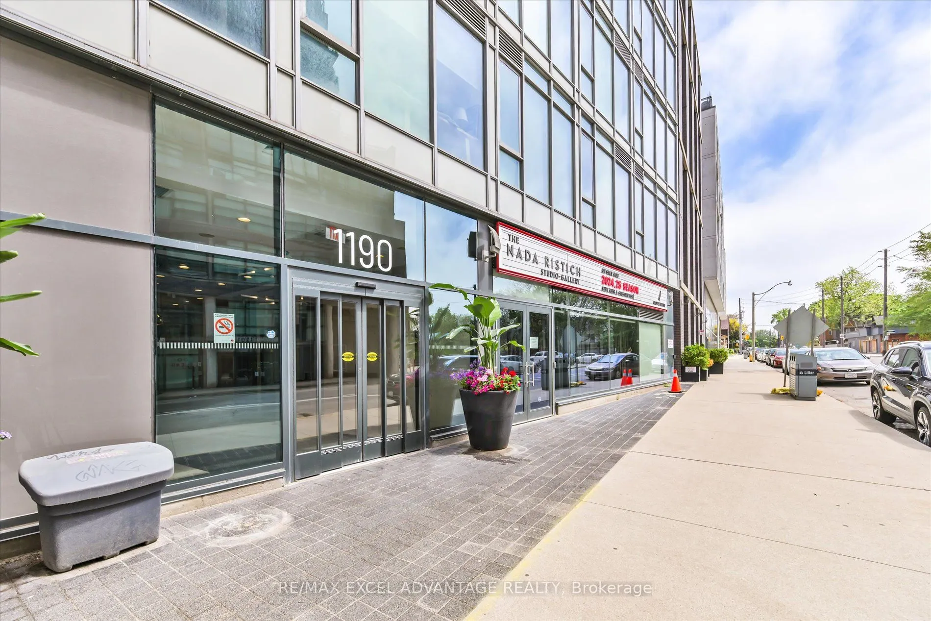 1190 Dundas Street E, #318