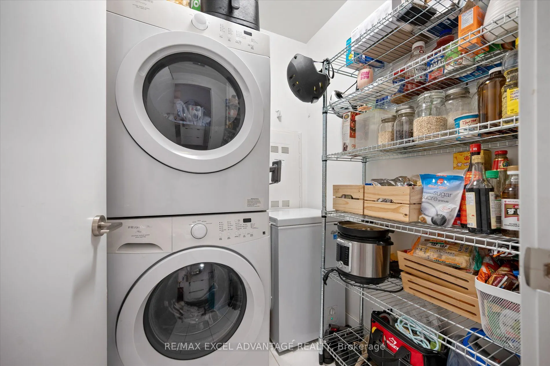 1190 Dundas Street E, #318