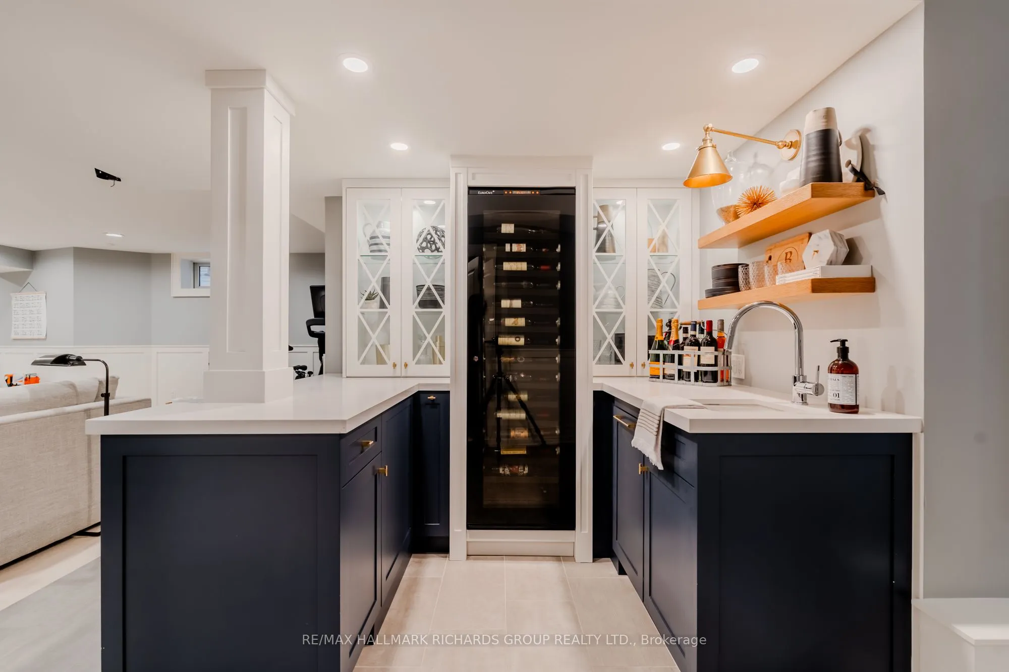 34B Long Crescent