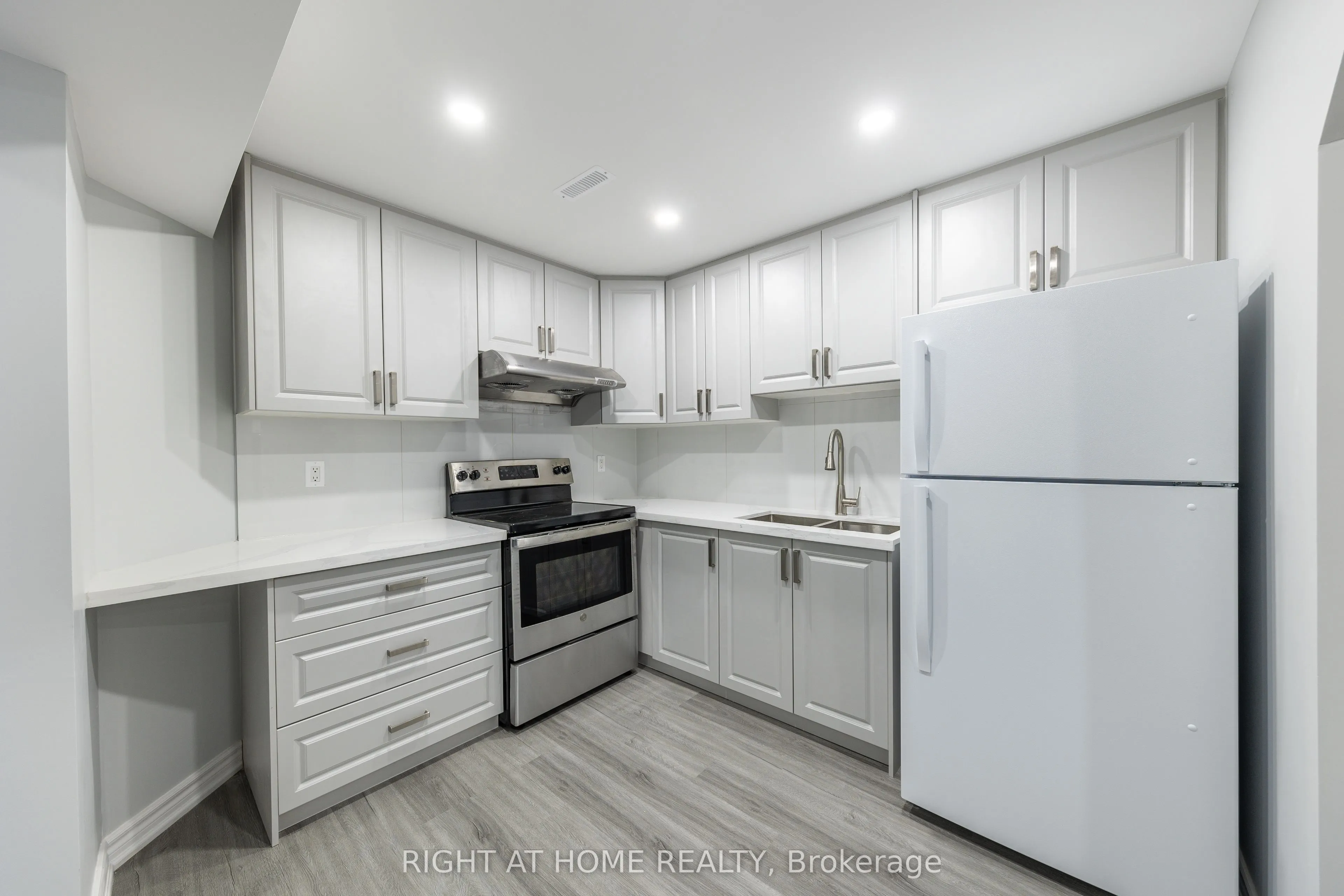 30 Lavery Trail