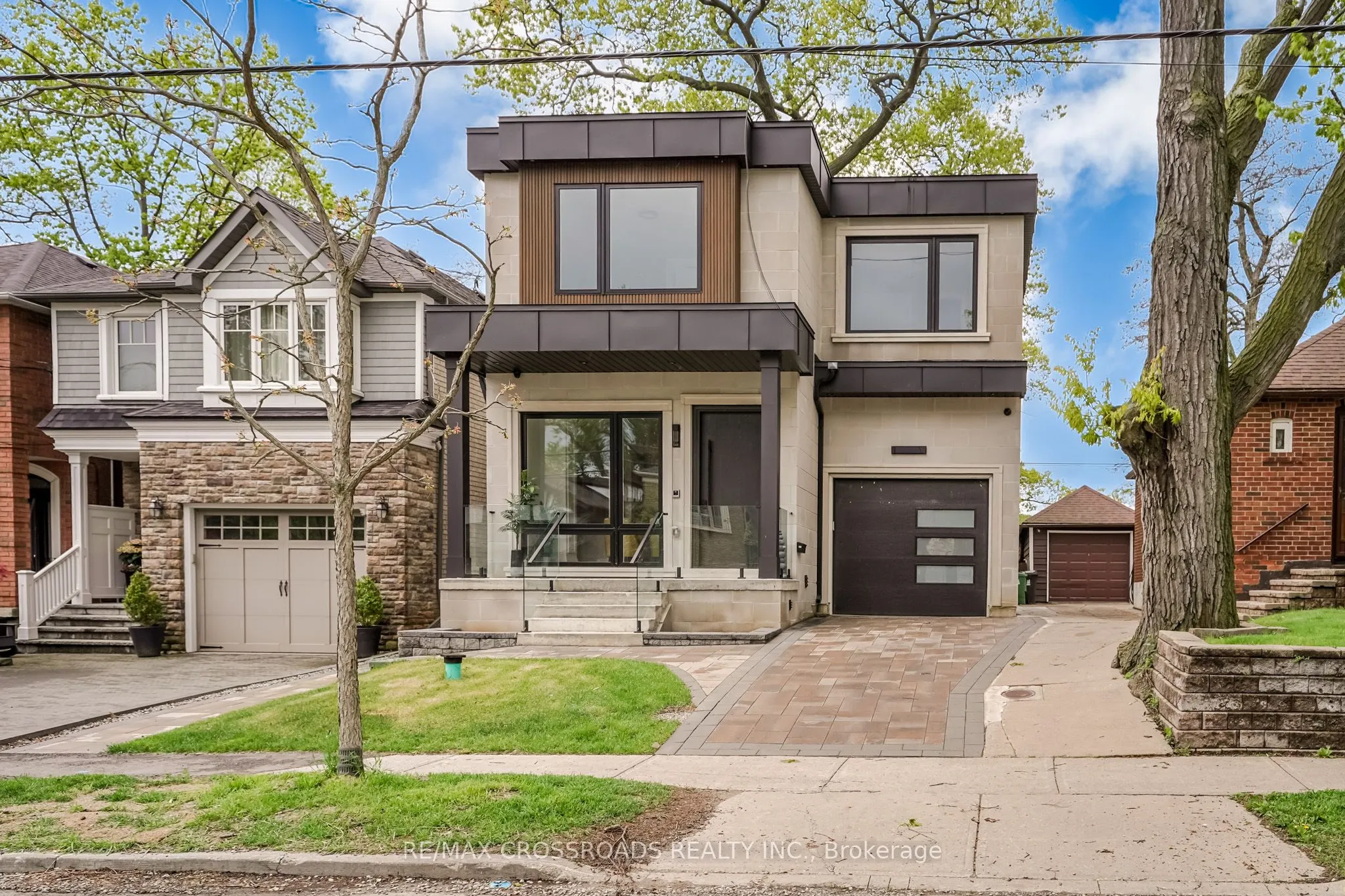 112 Blantyre Avenue