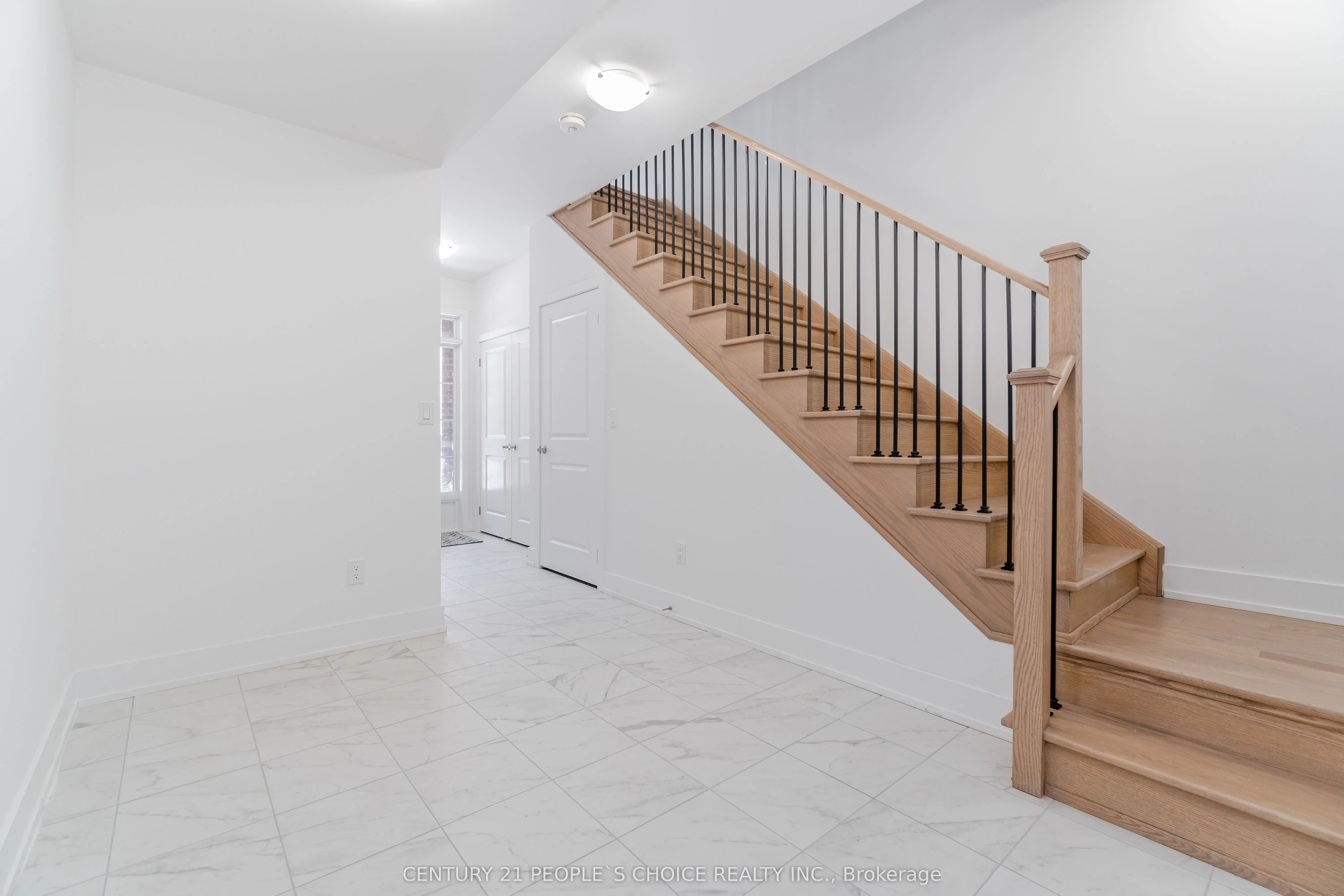 5 Waterside Way, #N/A