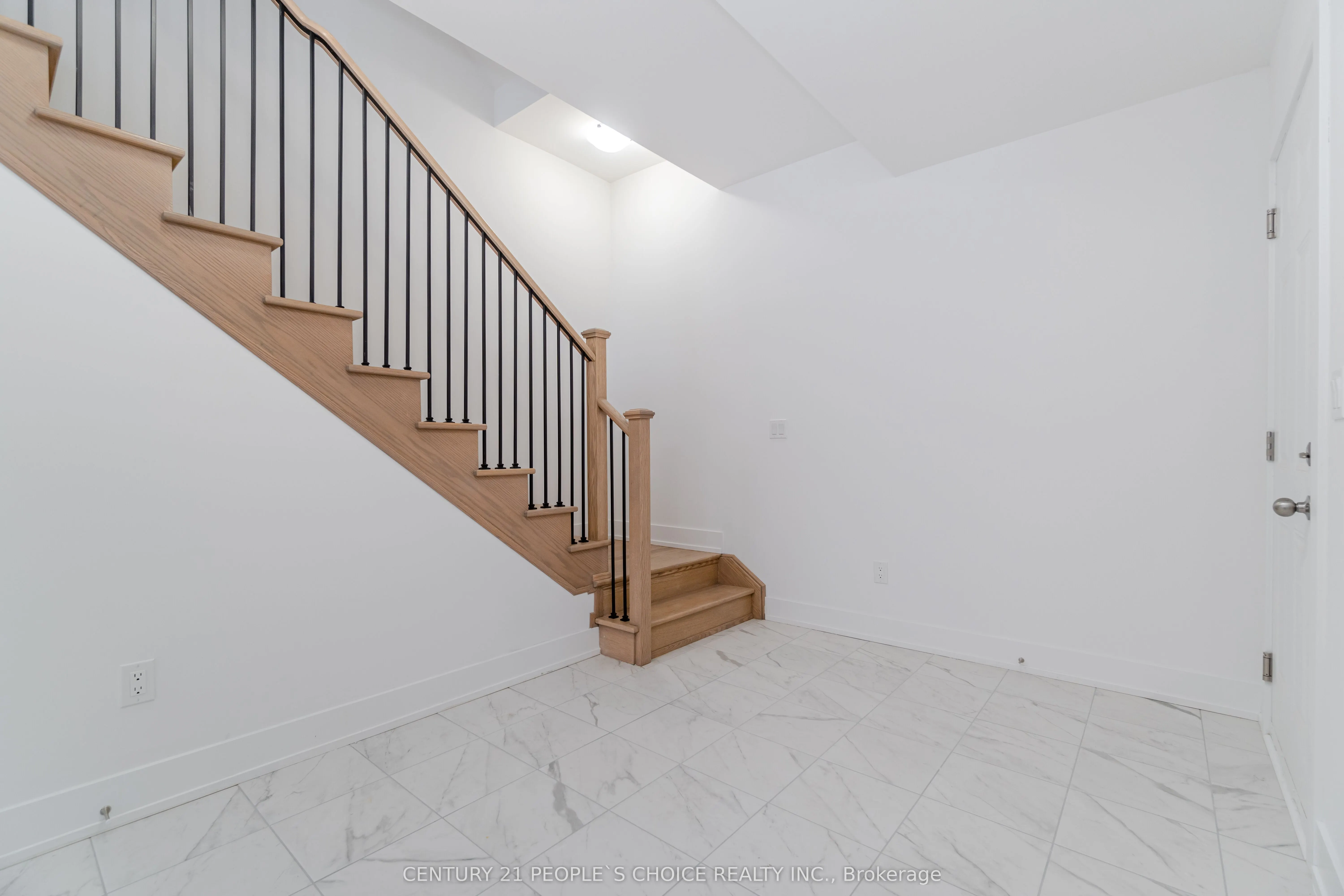 5 Waterside Way, #N/A