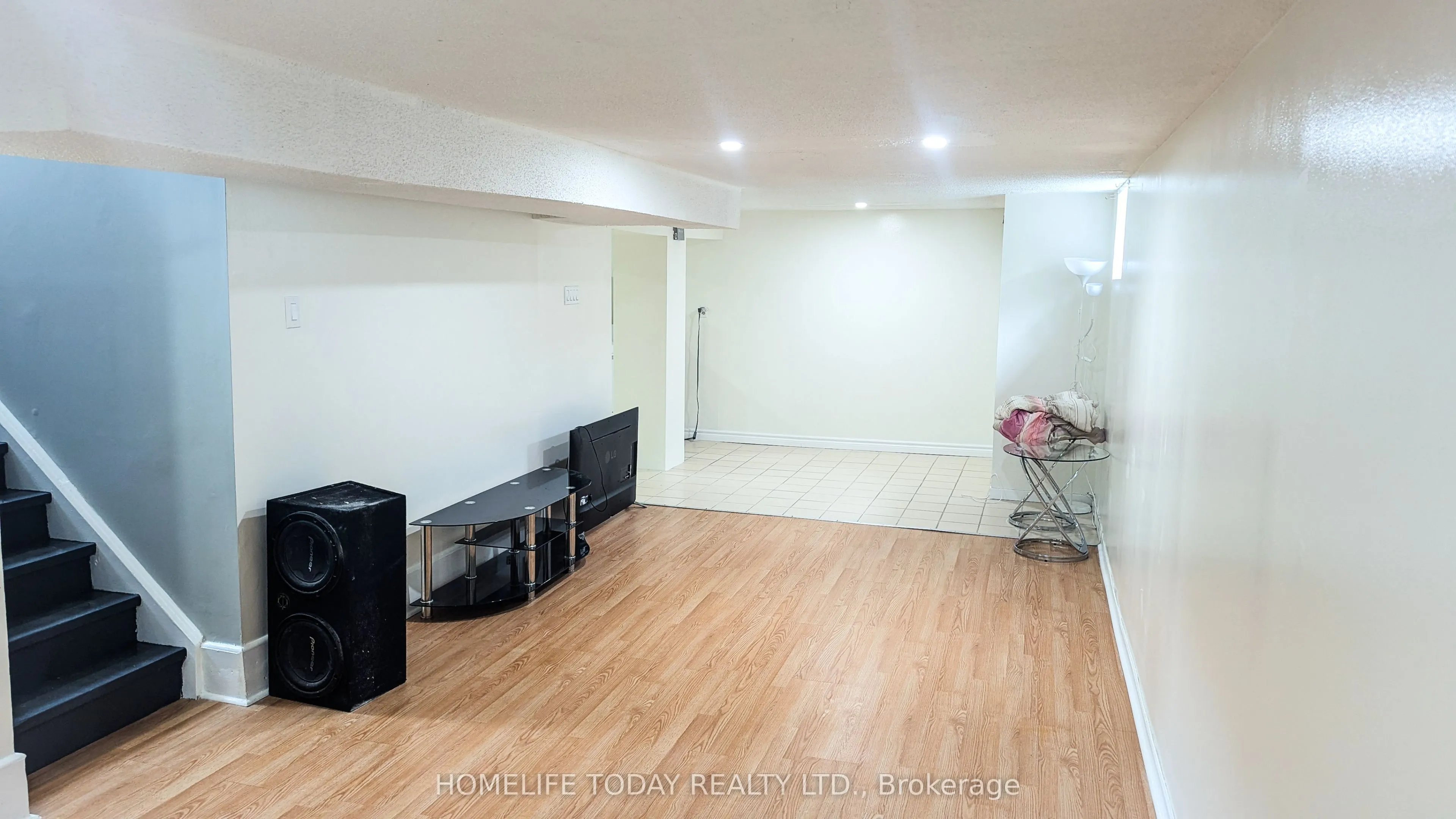 9 Gemshaw Crescent, #Bsmt