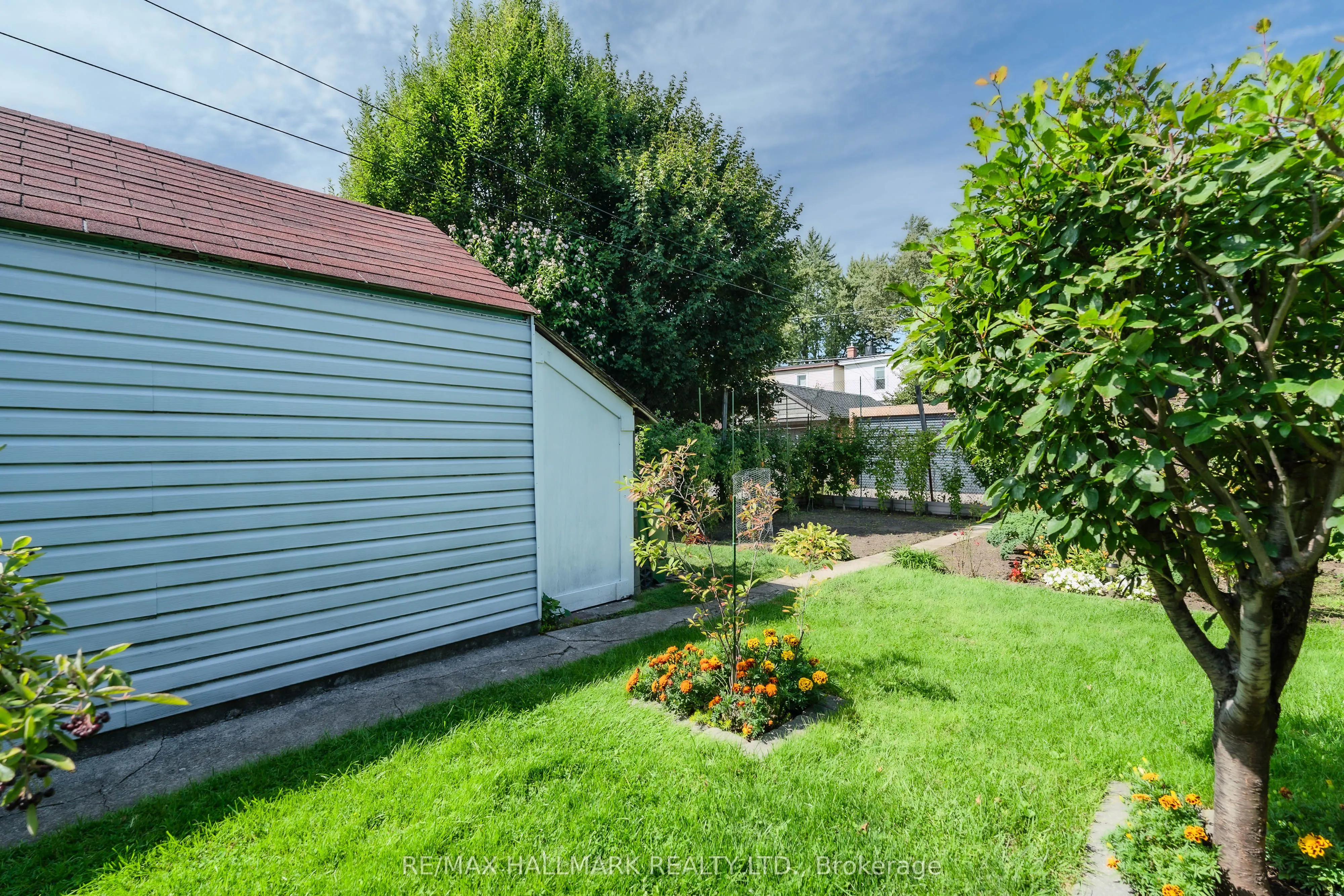 220 Browning Avenue