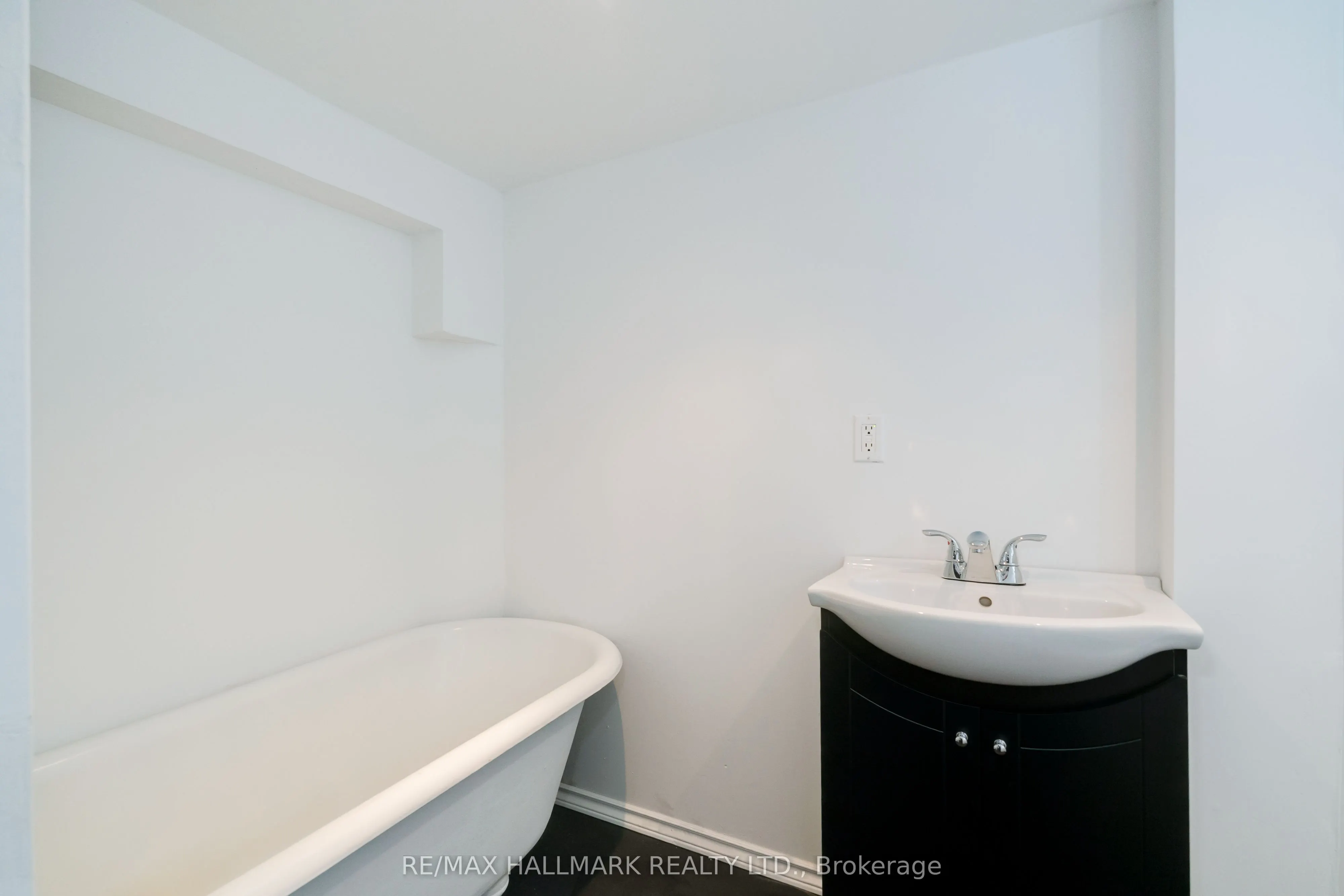 220 Browning Avenue