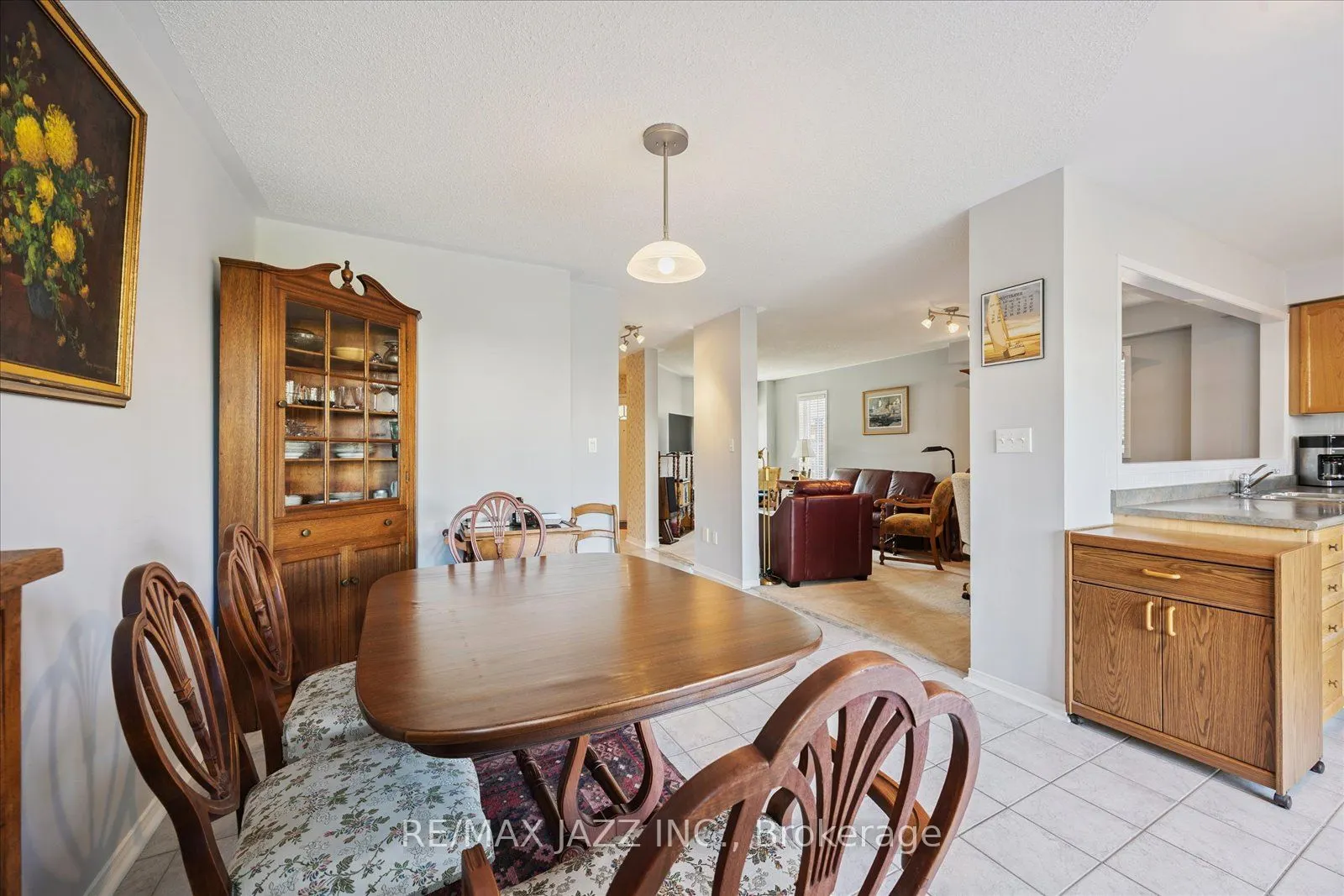 66 Daiseyfield Avenue