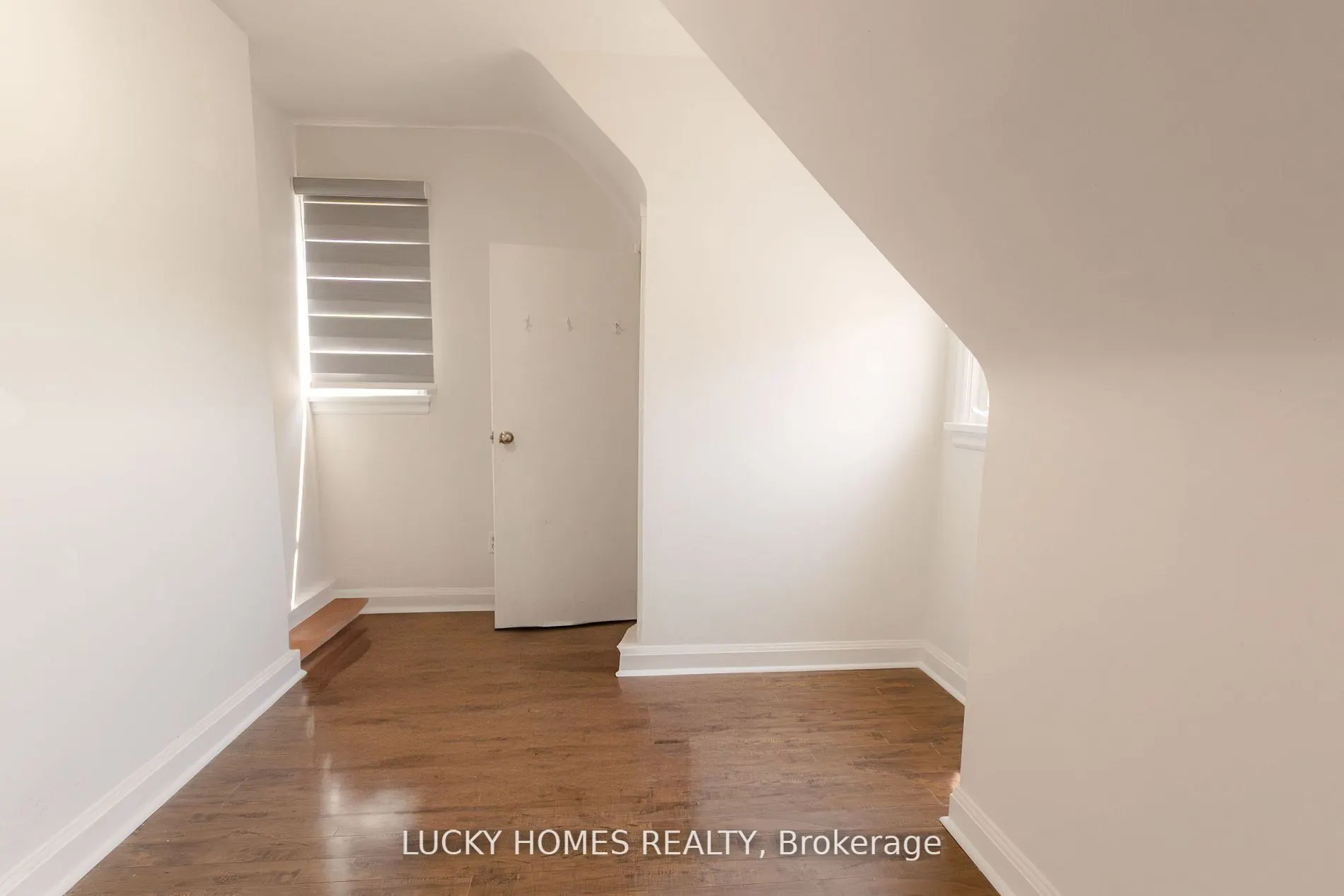 157 Centre Street S, #2nd Floor