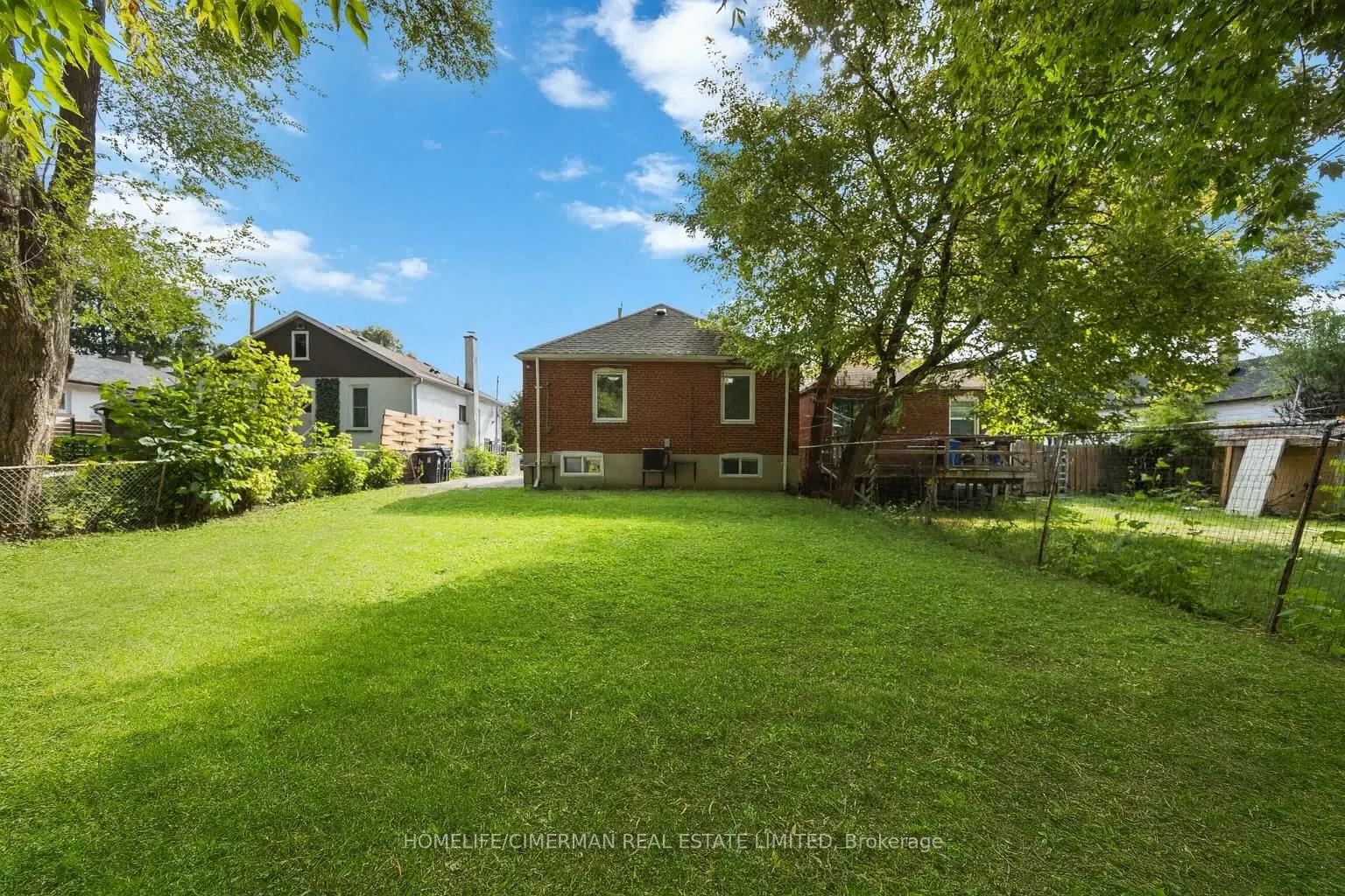 112 Meighen Avenue