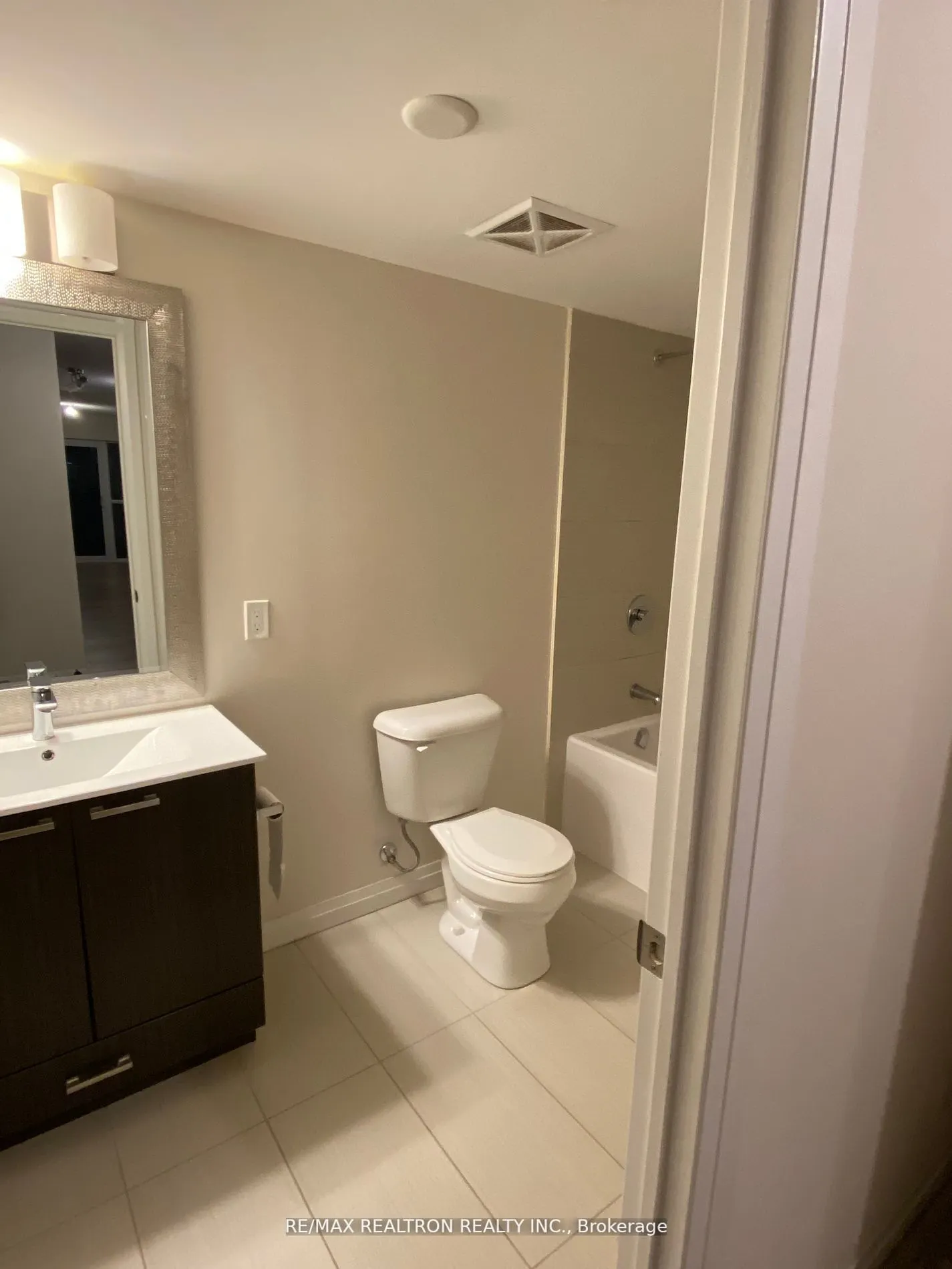 2150 Lawrence Avenue E, #703