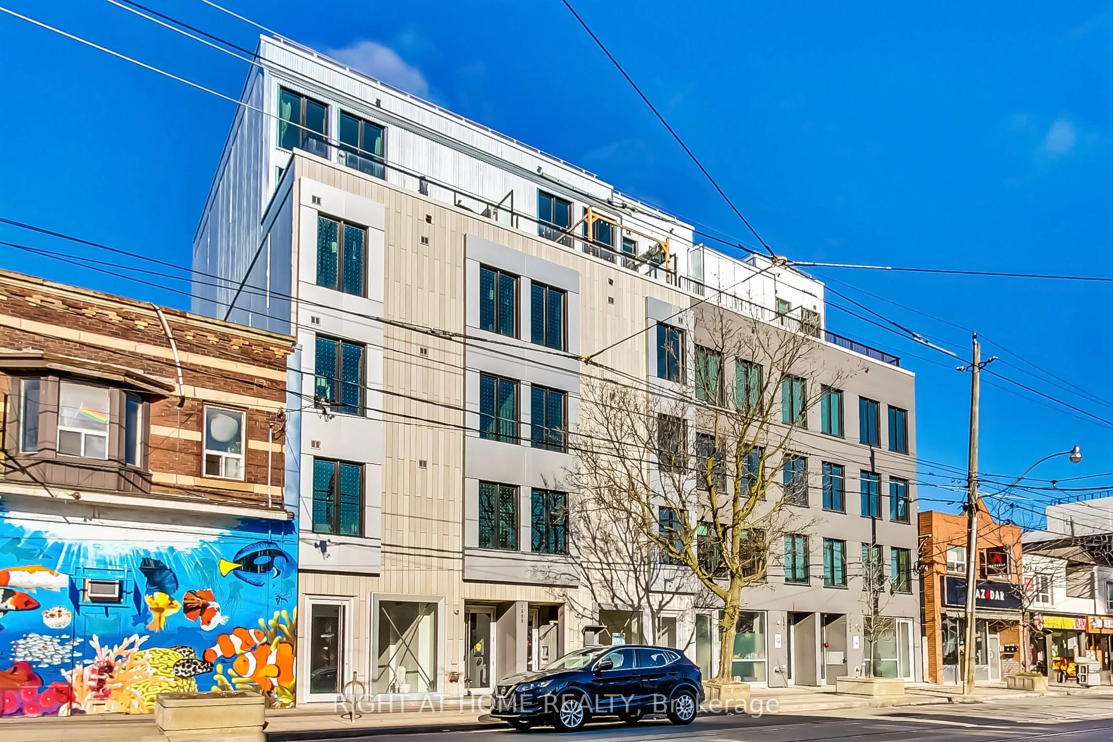 1602 Queen Street E, #301