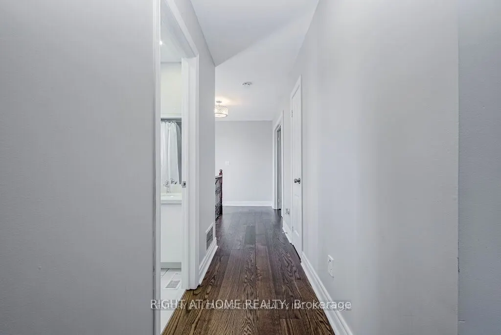 33 Markwood Crescent