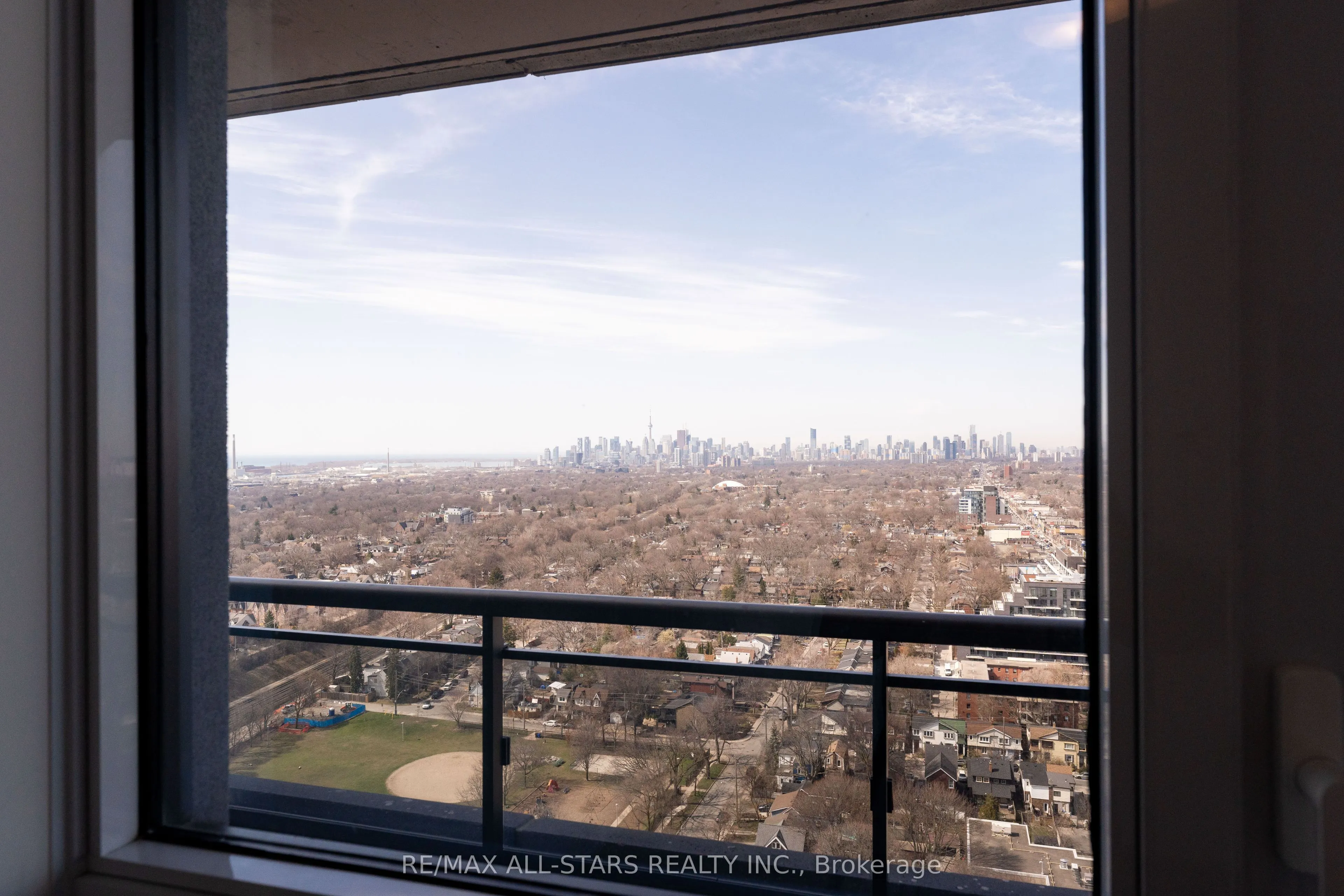 286 Main Street, #2710