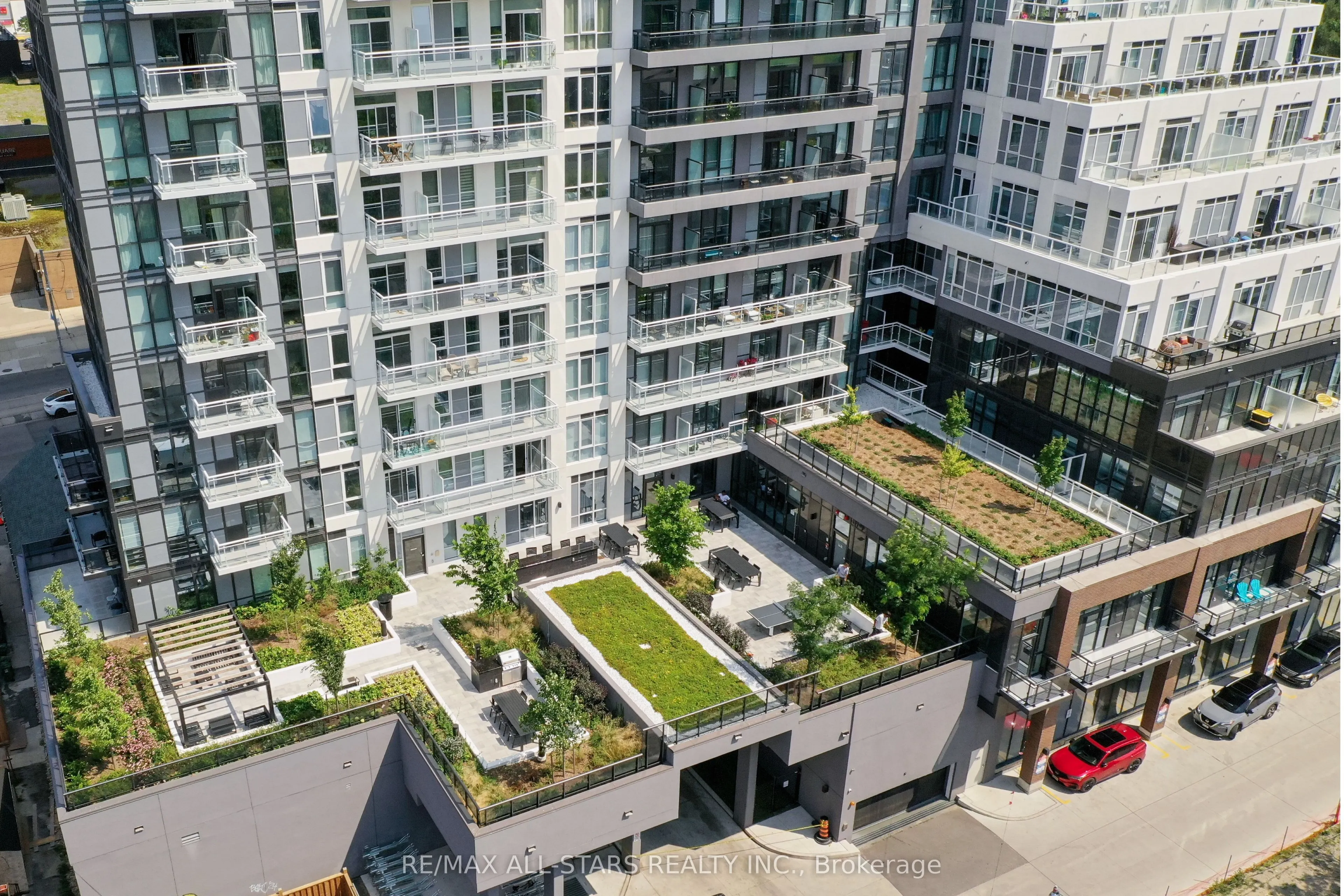 286 Main Street, #2710
