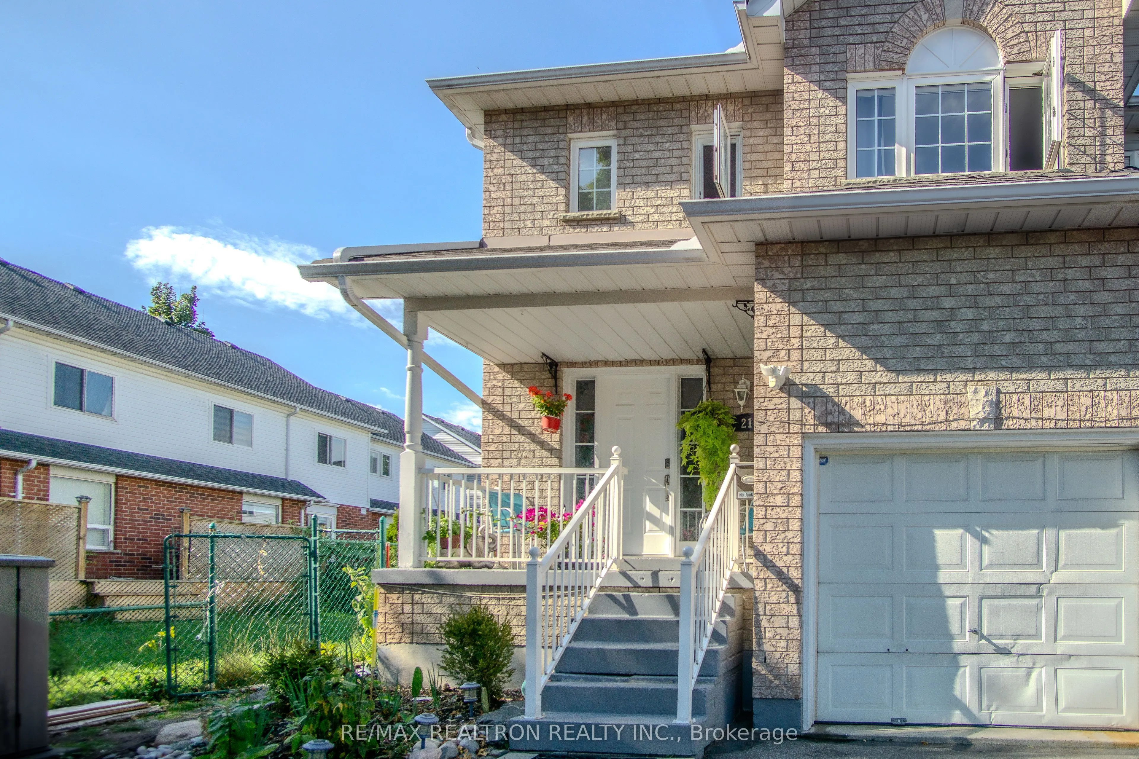214 Graburn Ave Avenue