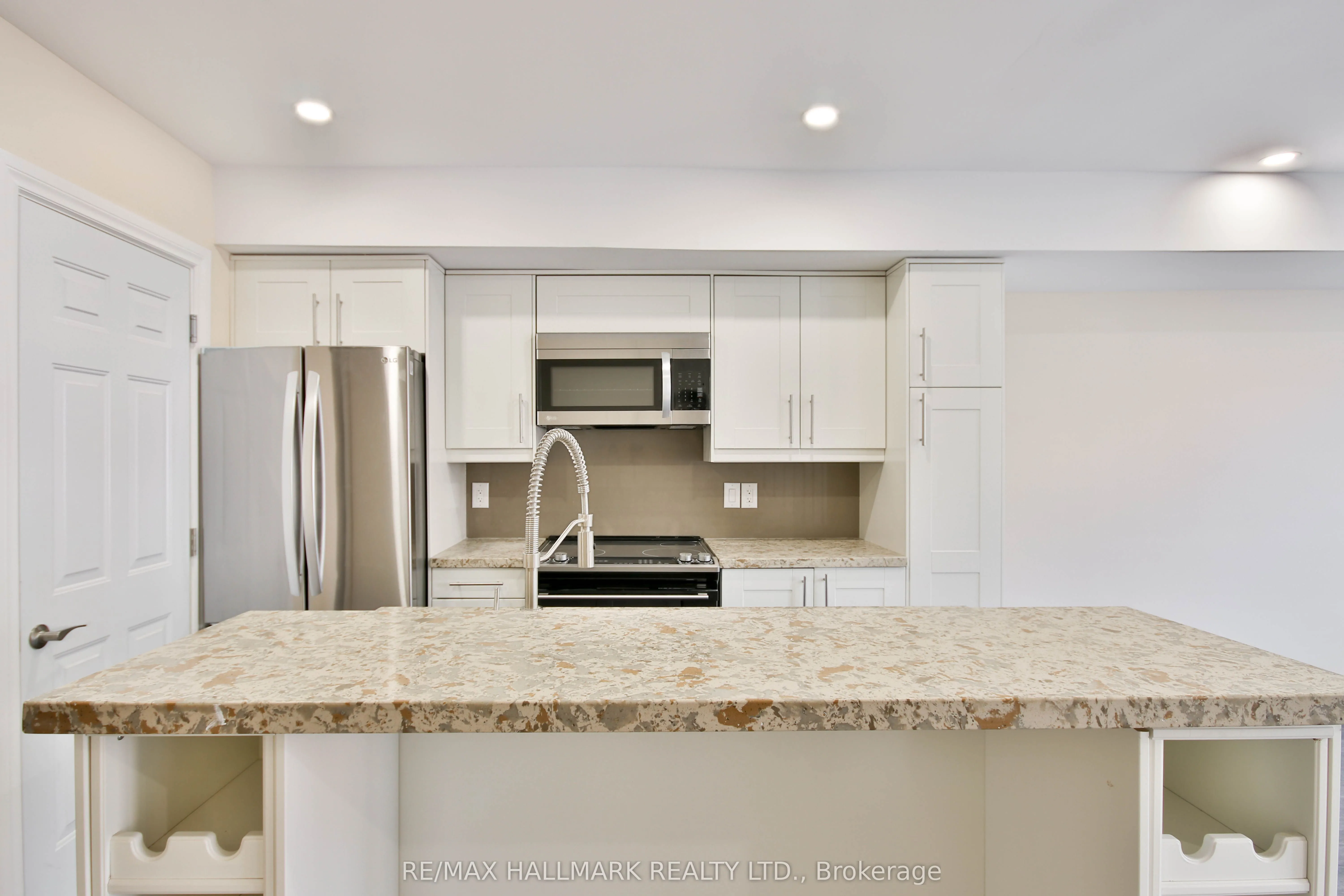 795 Broadview Avenue, #Apt 1