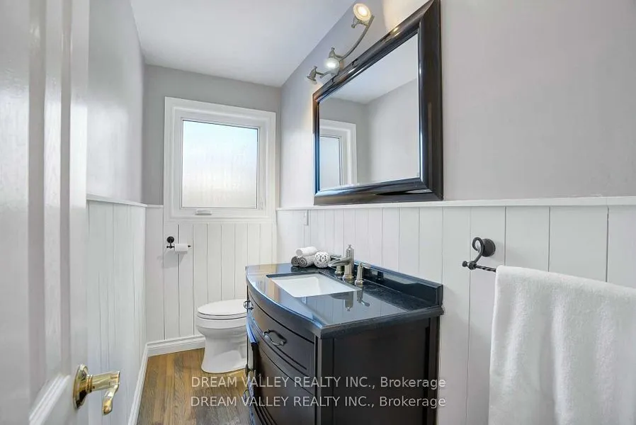 52 South Marine Drive S