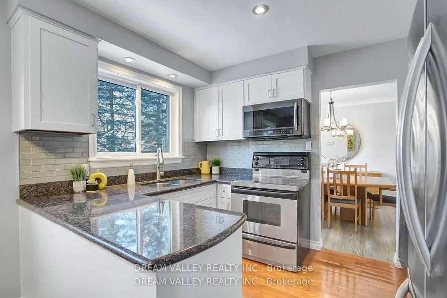 52 South Marine Drive S