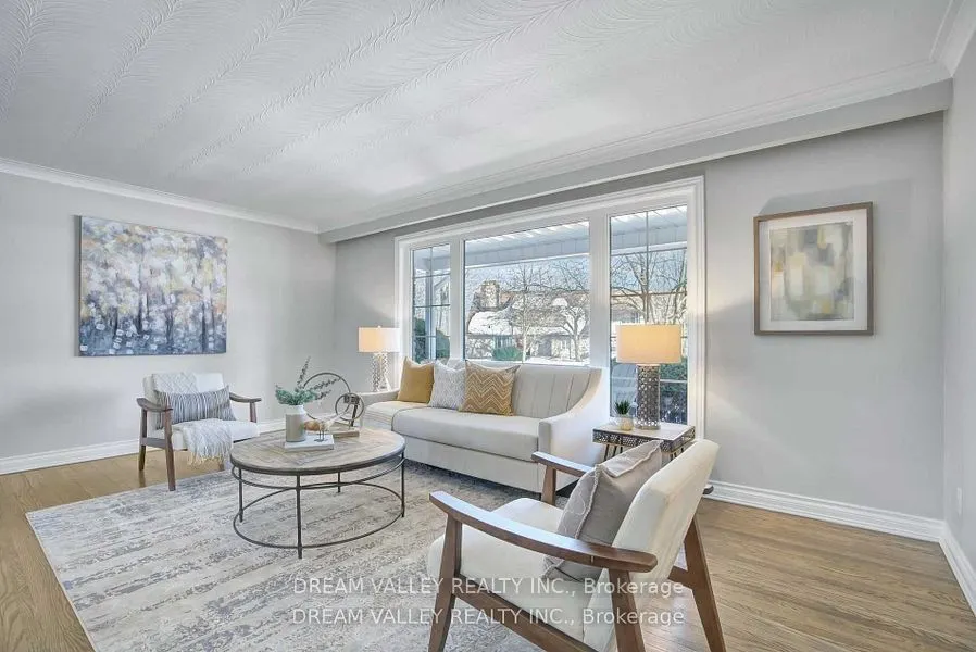 52 South Marine Drive S