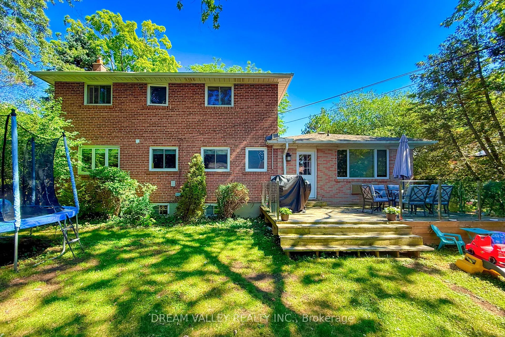 52 South Marine Drive S