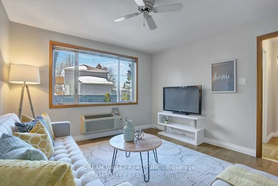 52 South Marine Drive S