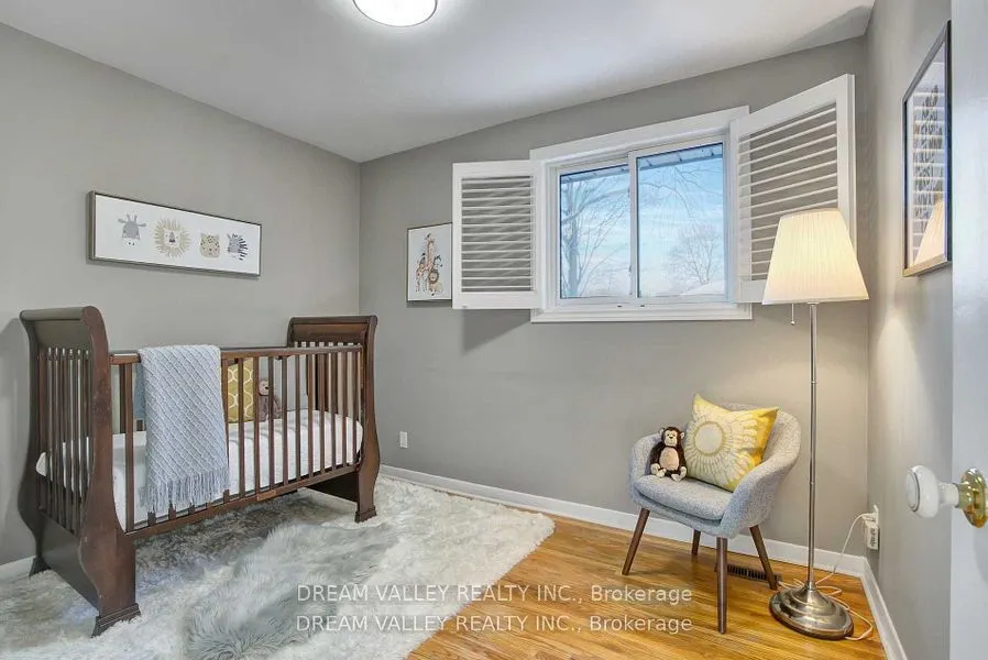 52 South Marine Drive S