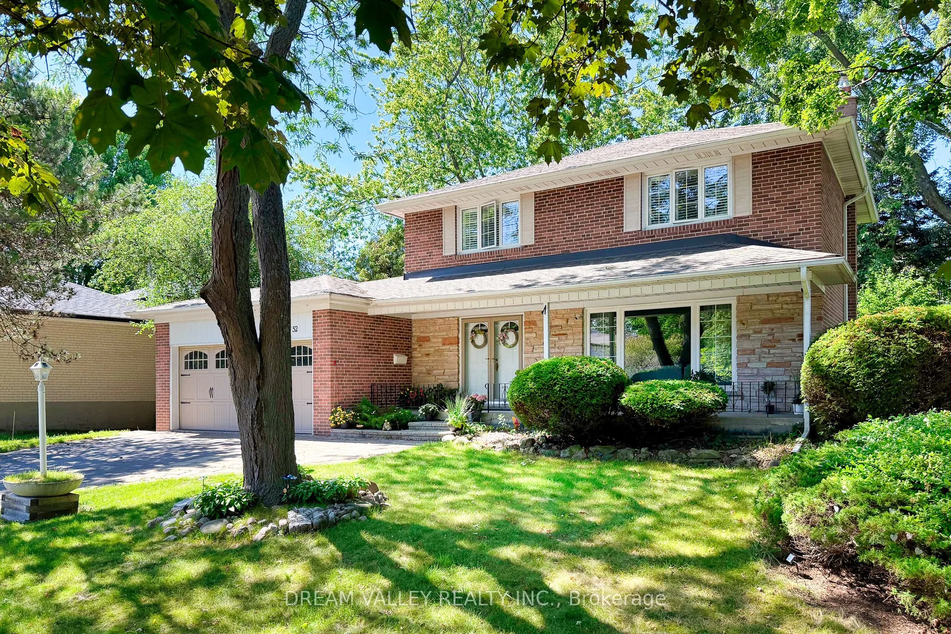 52 South Marine Drive S