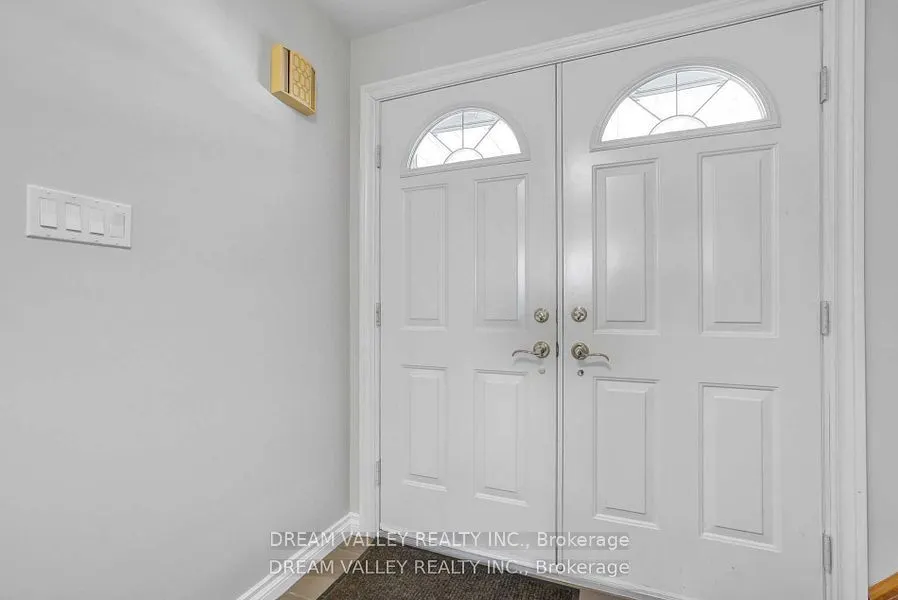 52 South Marine Drive S